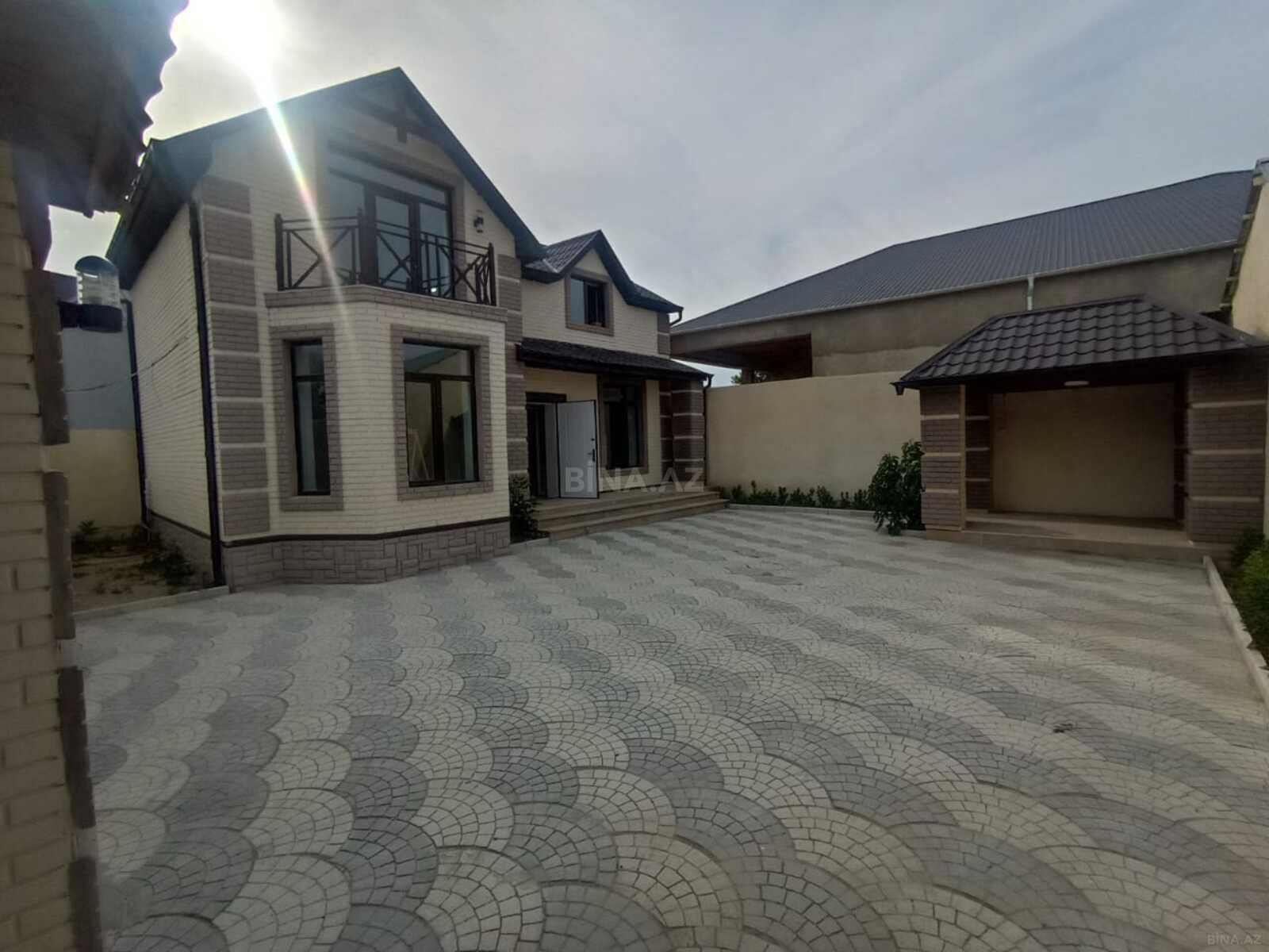 4 otaqlı həyət evi/bağ evi - Maştağa q. - 130 m² (1)