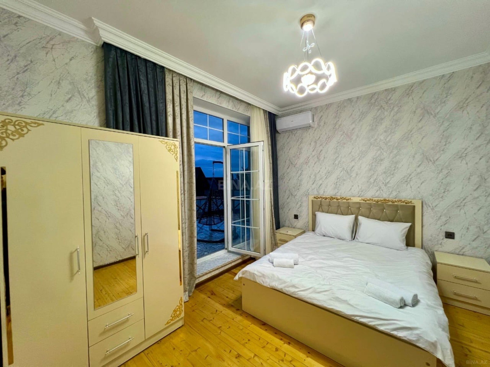 8 otaqlı həyət evi/bağ evi - Qəbələ - 220 m² (27)
