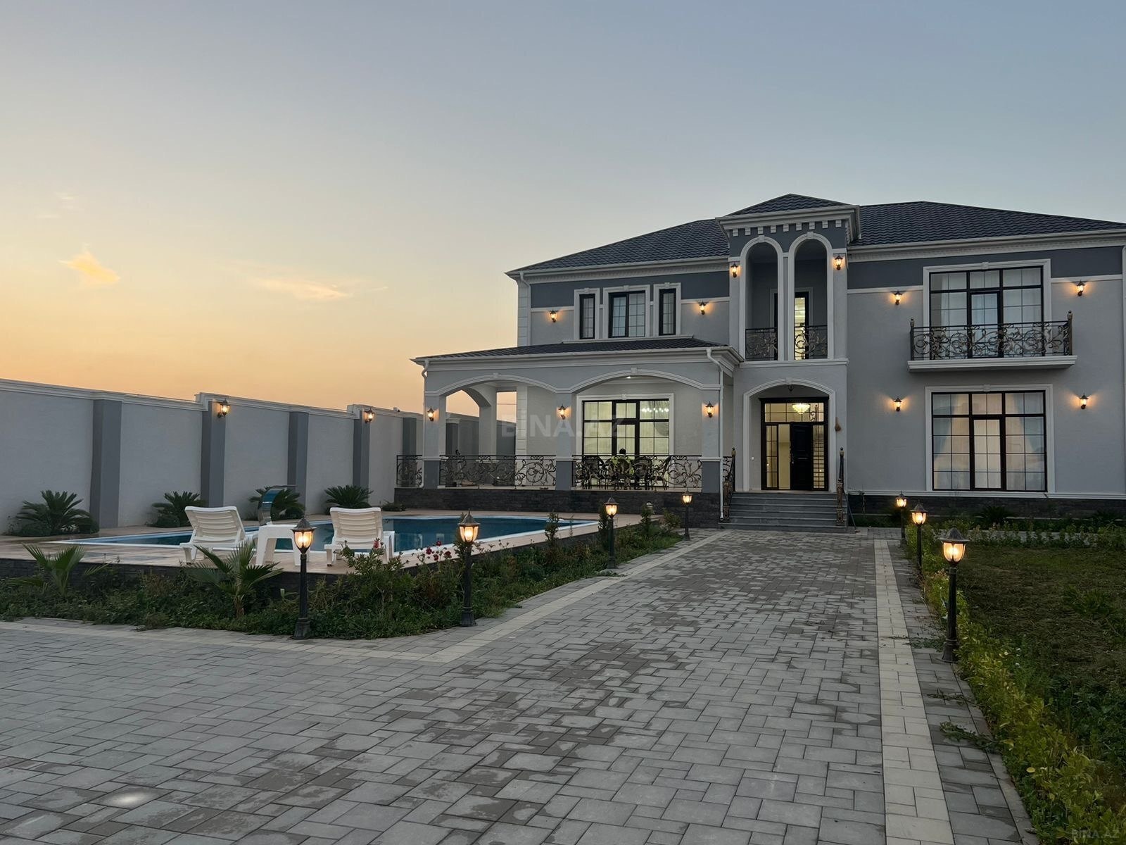 5-комн. дом/дача - пос. Новханы - 400 м² (15)
