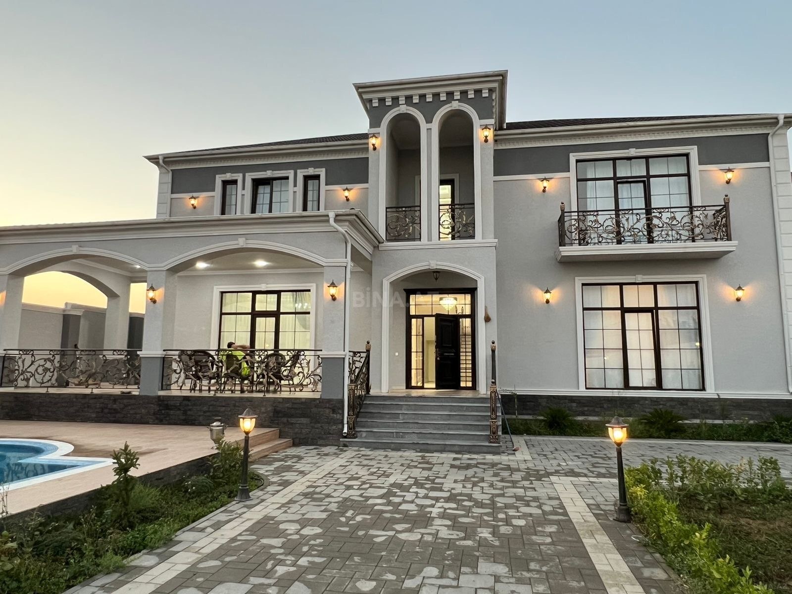 5-комн. дом/дача - пос. Новханы - 400 м² (11)