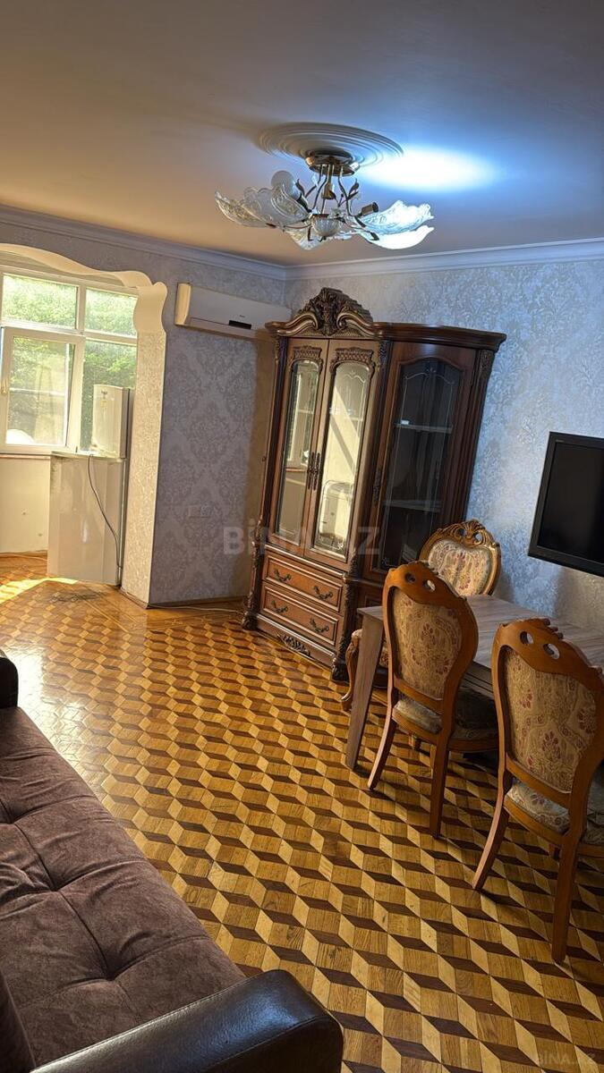 3-комн. вторичка - м. 8 ноября - 80 м² (2)