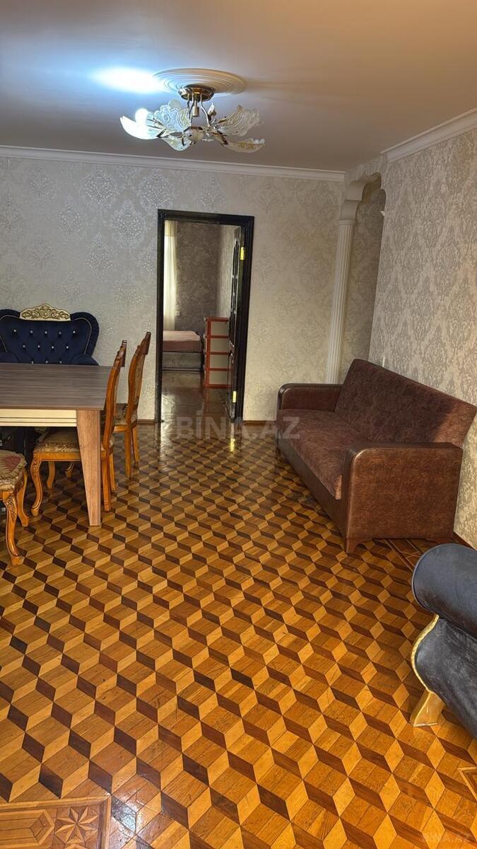 3-комн. вторичка - м. 8 ноября - 80 м² (3)