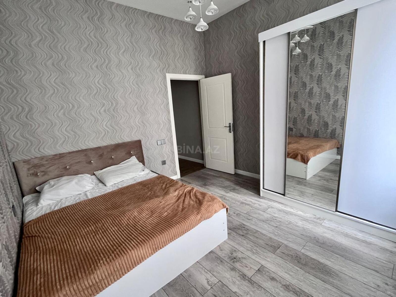 6 otaqlı həyət evi/bağ evi - Mərdəkan q. - 300 m² (12)