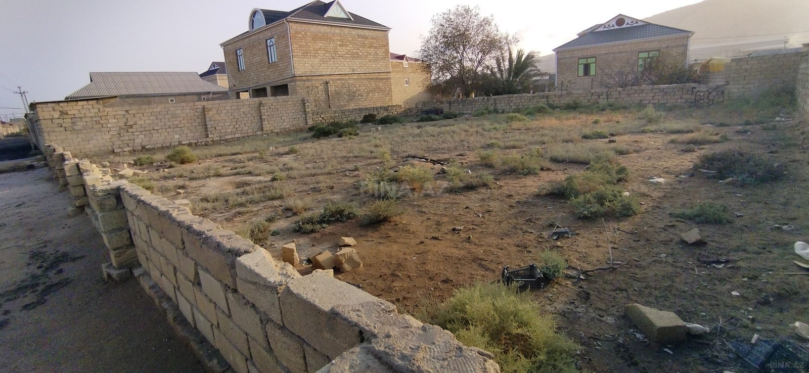 Torpaq - Qobustan q. - 5 sot (1)