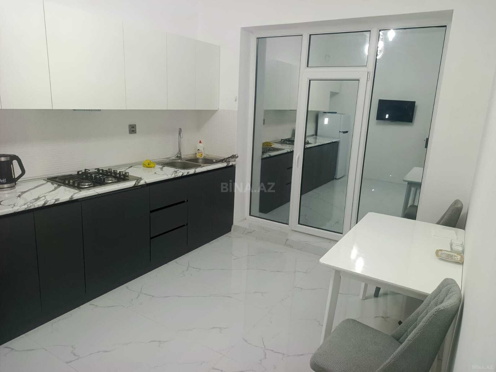 4 otaqlı həyət evi/bağ evi - Mərdəkan q. - 130 m² (4)