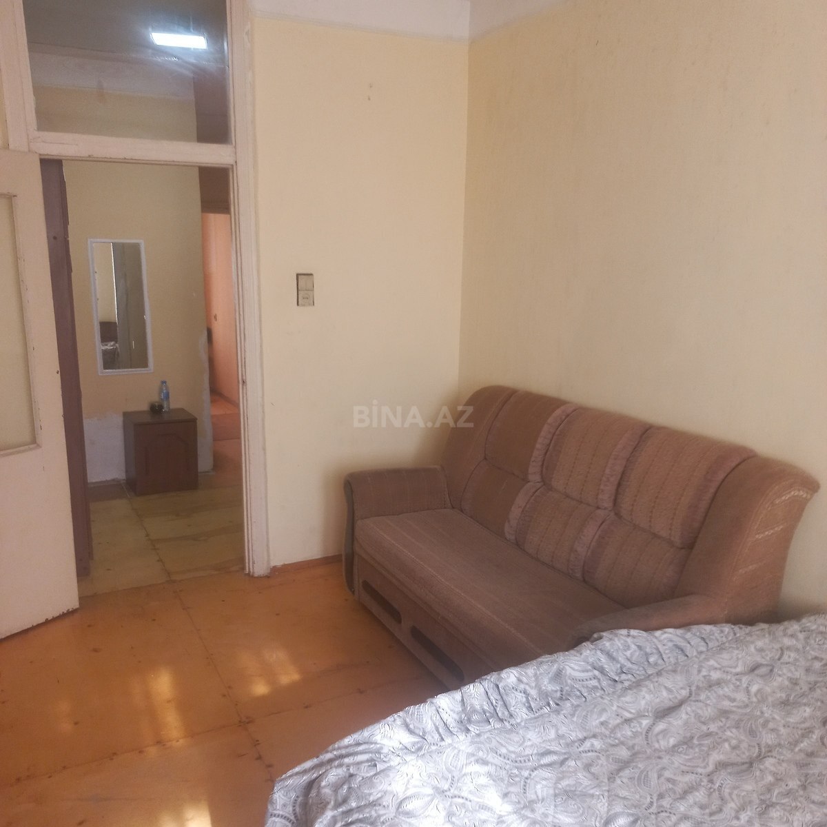 1 otaqlı köhnə tikili - İnşaatçılar m. - 50 m² (1)