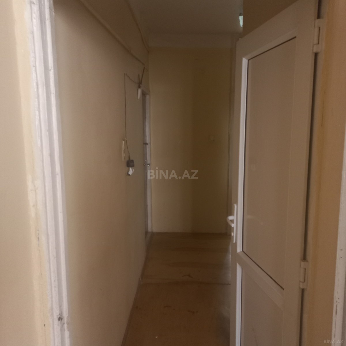 1 otaqlı köhnə tikili - İnşaatçılar m. - 50 m² (8)