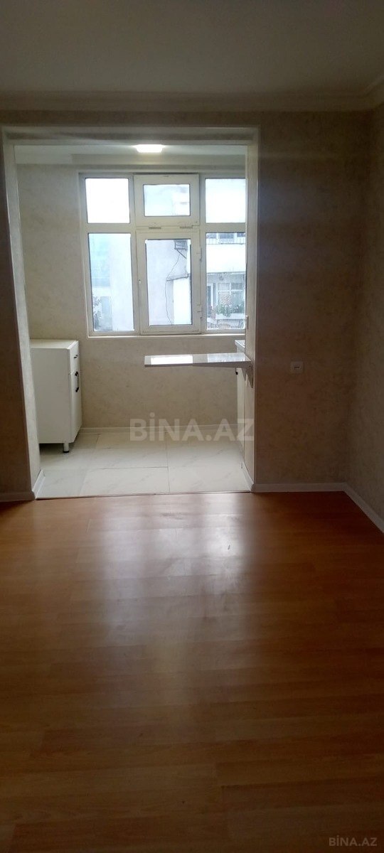 2 otaqlı köhnə tikili - İnşaatçılar m. - 35 m² (2)