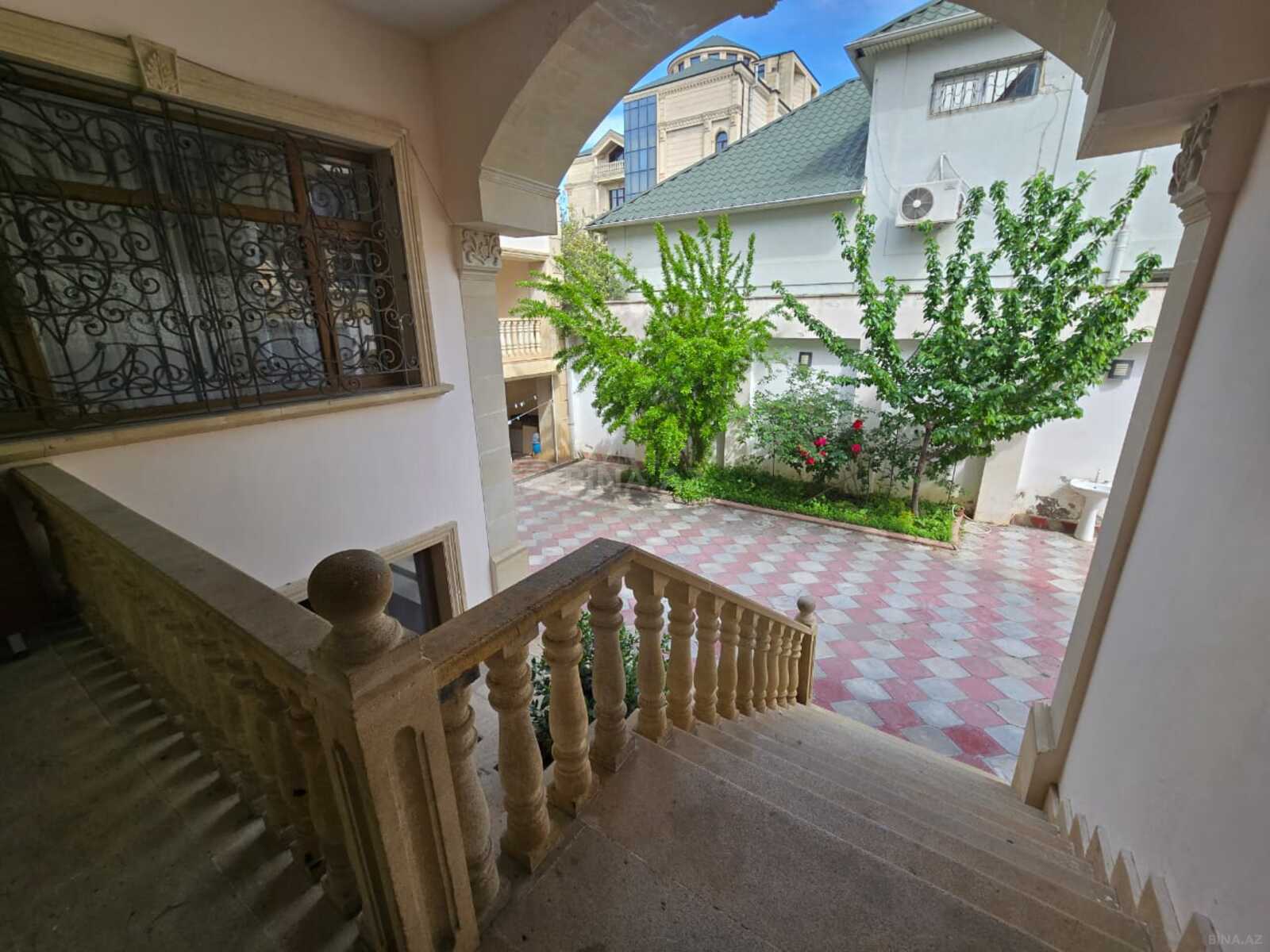 11 otaqlı həyət evi/bağ evi - Nəsimi m. - 560 m² (13)