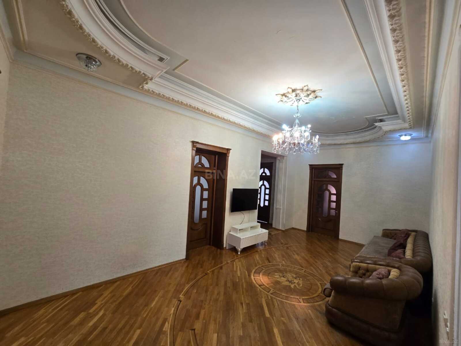 11 otaqlı həyət evi/bağ evi - Nəsimi m. - 560 m² (18)