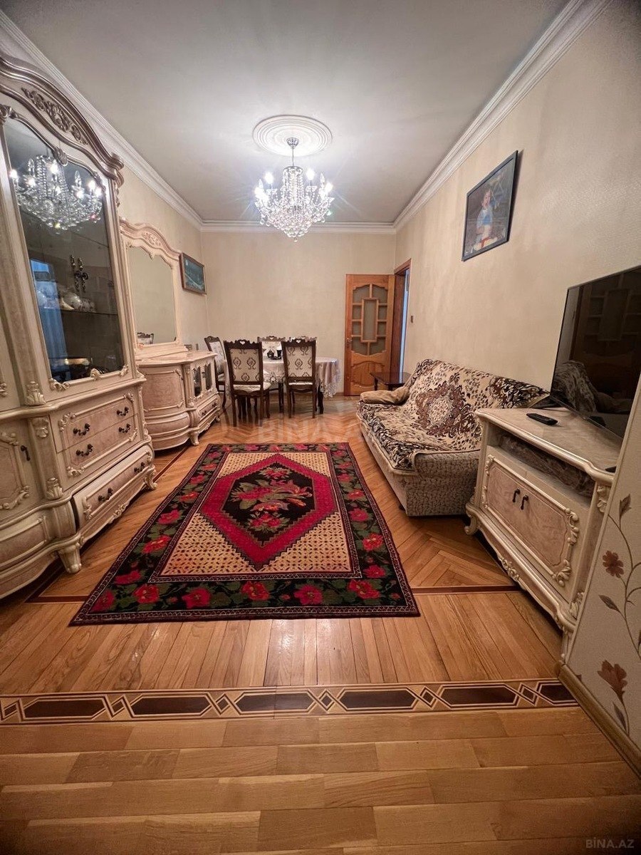 2 otaqlı köhnə tikili - Azadlıq Prospekti m. - 65 m² (1)