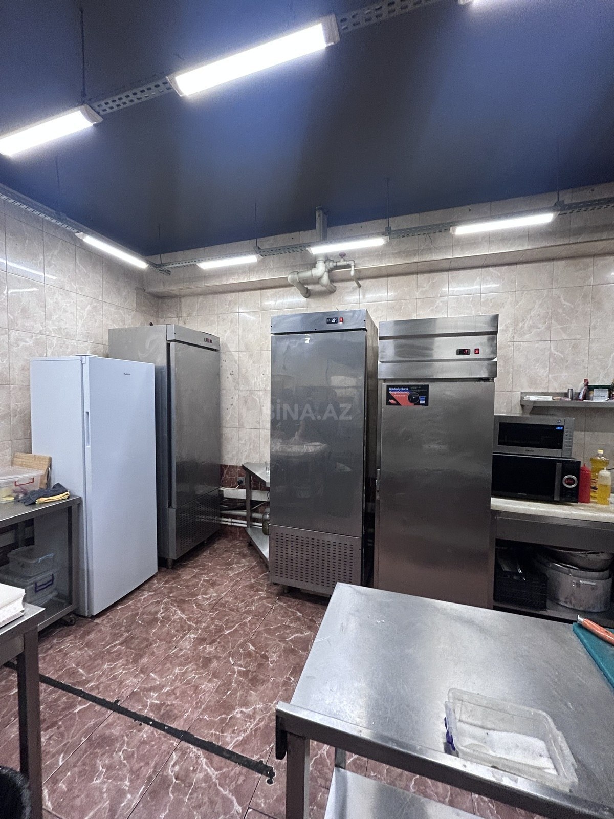 Obyekt - İnşaatçılar m. - 230 m² (19)