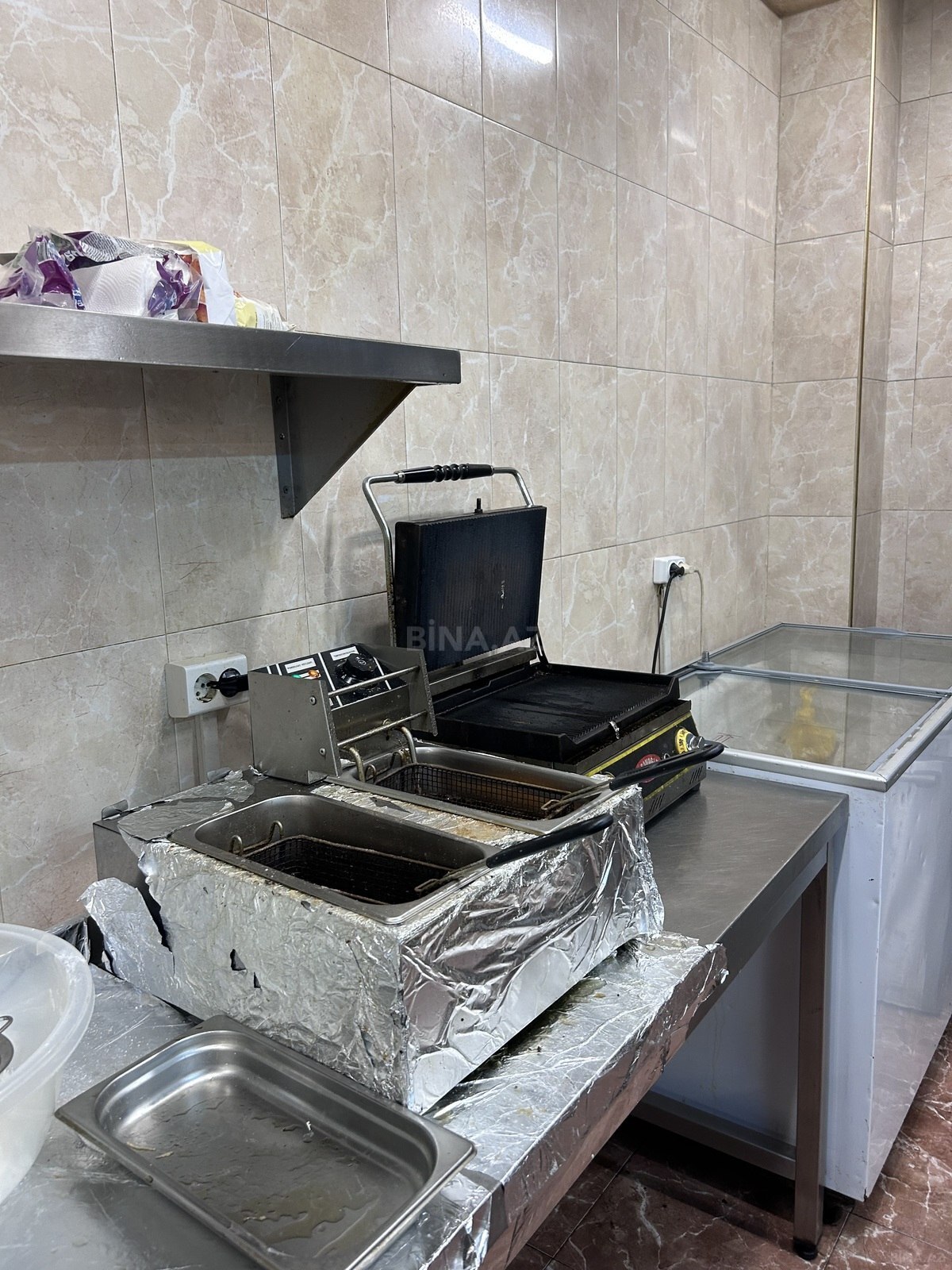 Obyekt - İnşaatçılar m. - 230 m² (15)
