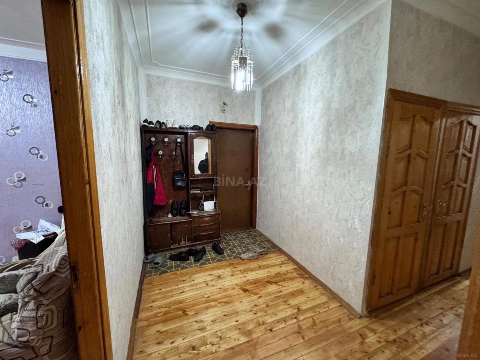 3 otaqlı köhnə tikili - 7-ci mikrorayon q. - 85 m² (16)