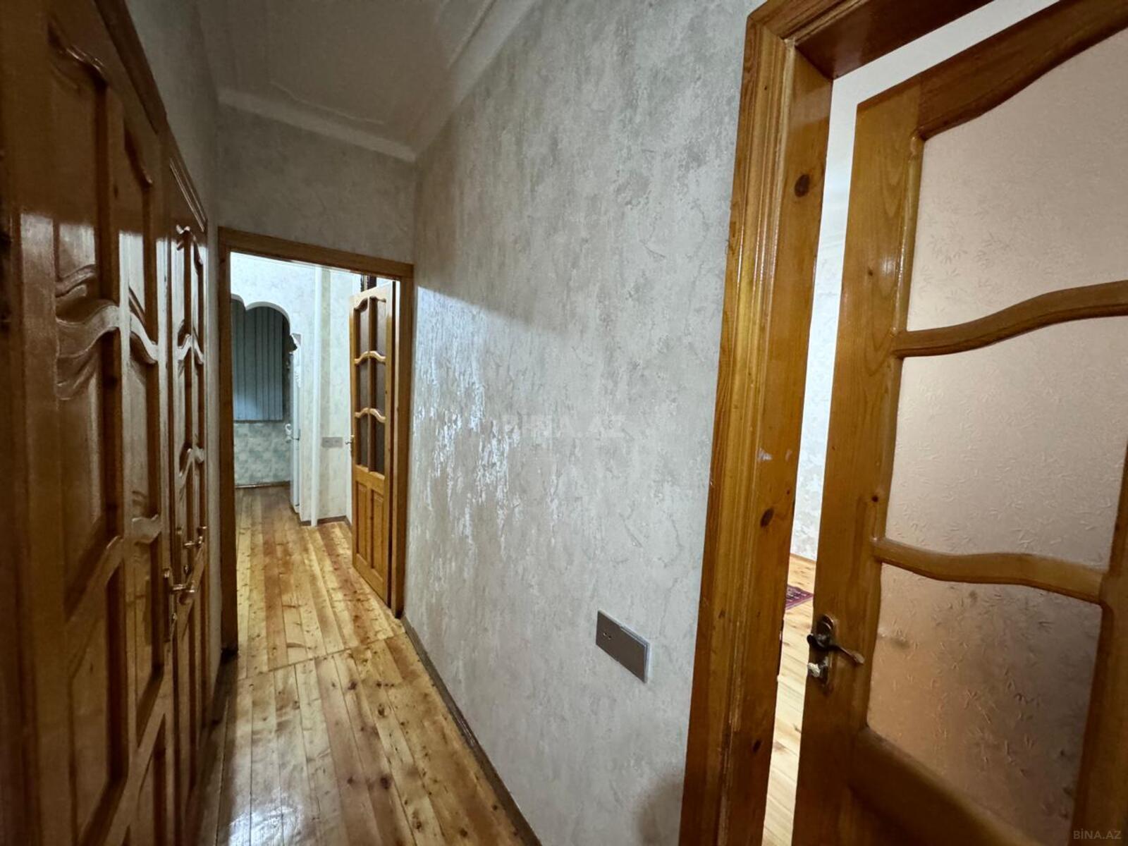 3 otaqlı köhnə tikili - 7-ci mikrorayon q. - 85 m² (18)