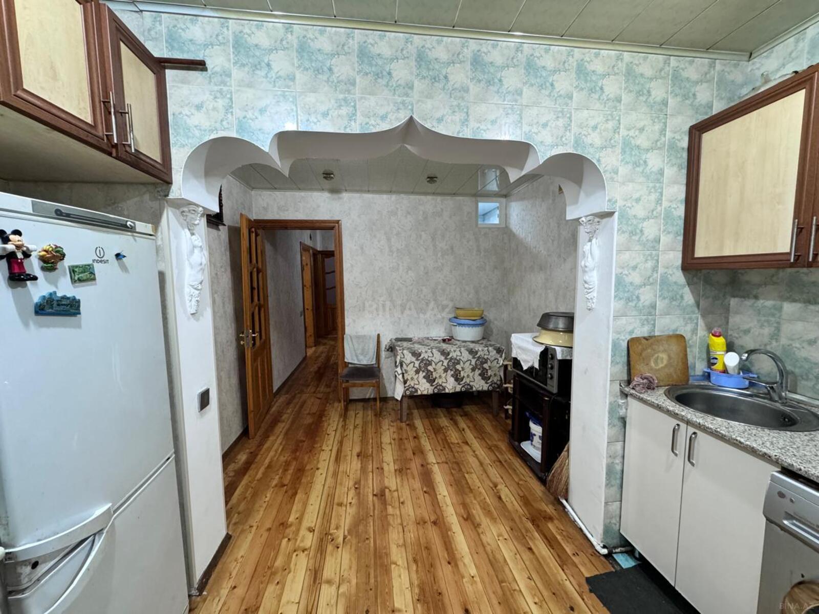 3 otaqlı köhnə tikili - 7-ci mikrorayon q. - 85 m² (14)