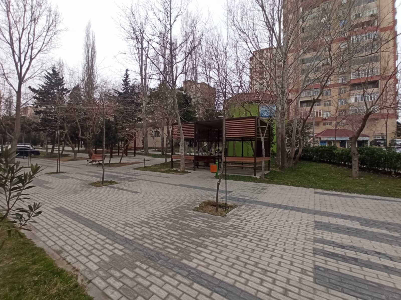 3 otaqlı köhnə tikili - 7-ci mikrorayon q. - 85 m² (25)