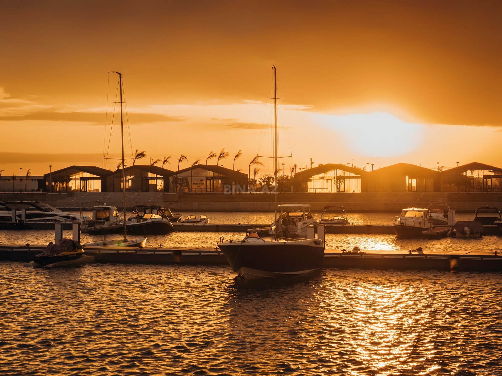 Sea Breeze Marina Village tikinti şirkətinə məxsus yaşayış kompleksi-collage-photo-2