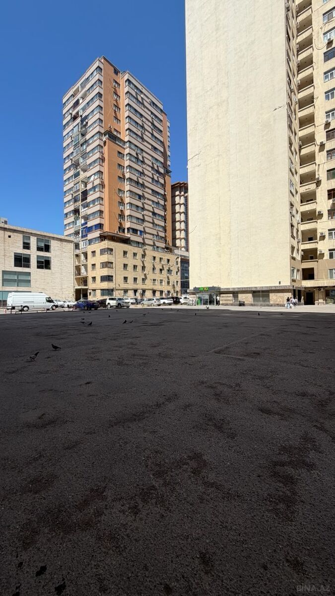 3 otaqlı Yeni tikili, Şah İsmayıl Xətai m., Bakı