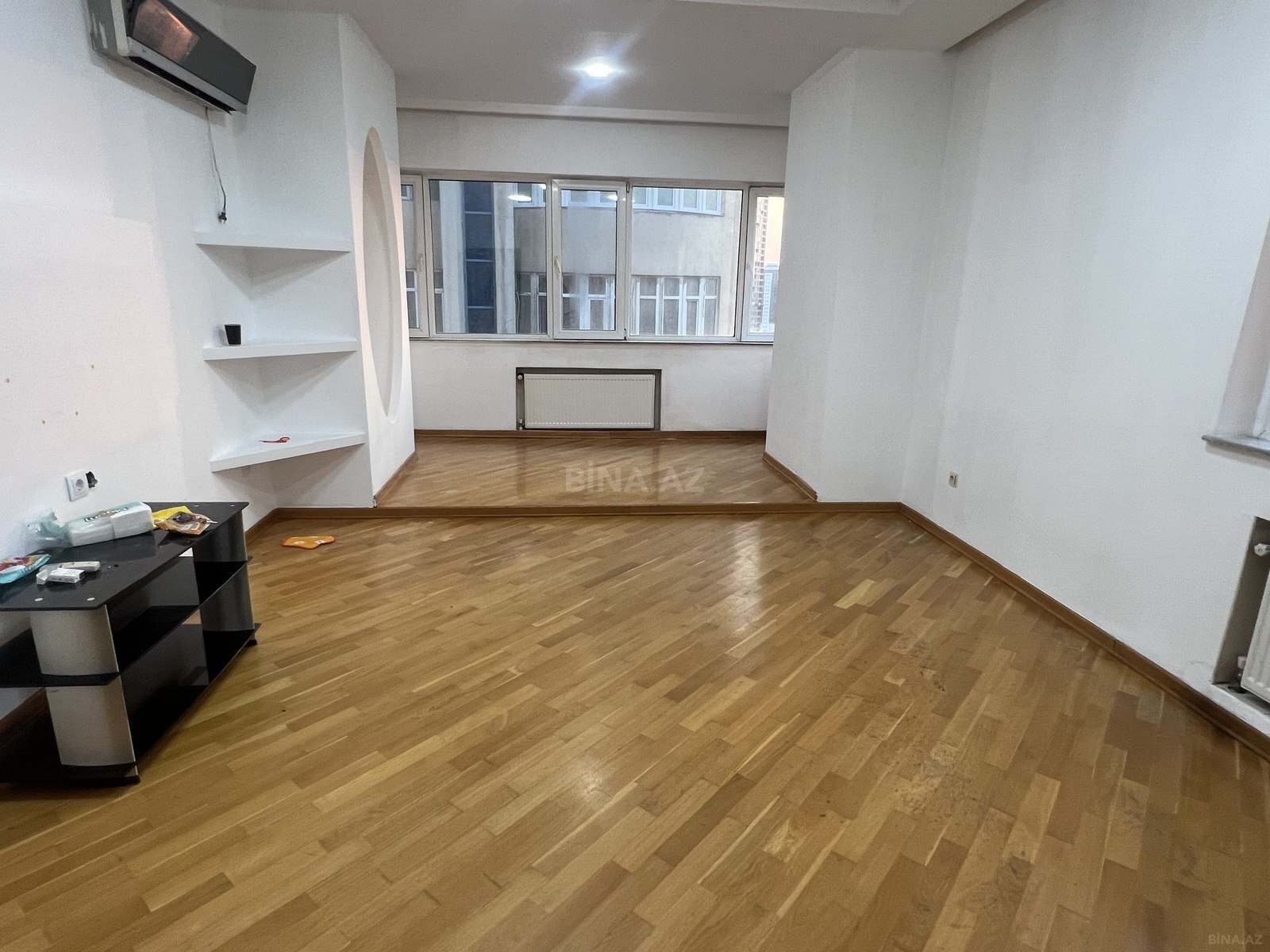 3 otaqlı Yeni tikili, Şah İsmayıl Xətai m., Bakı
