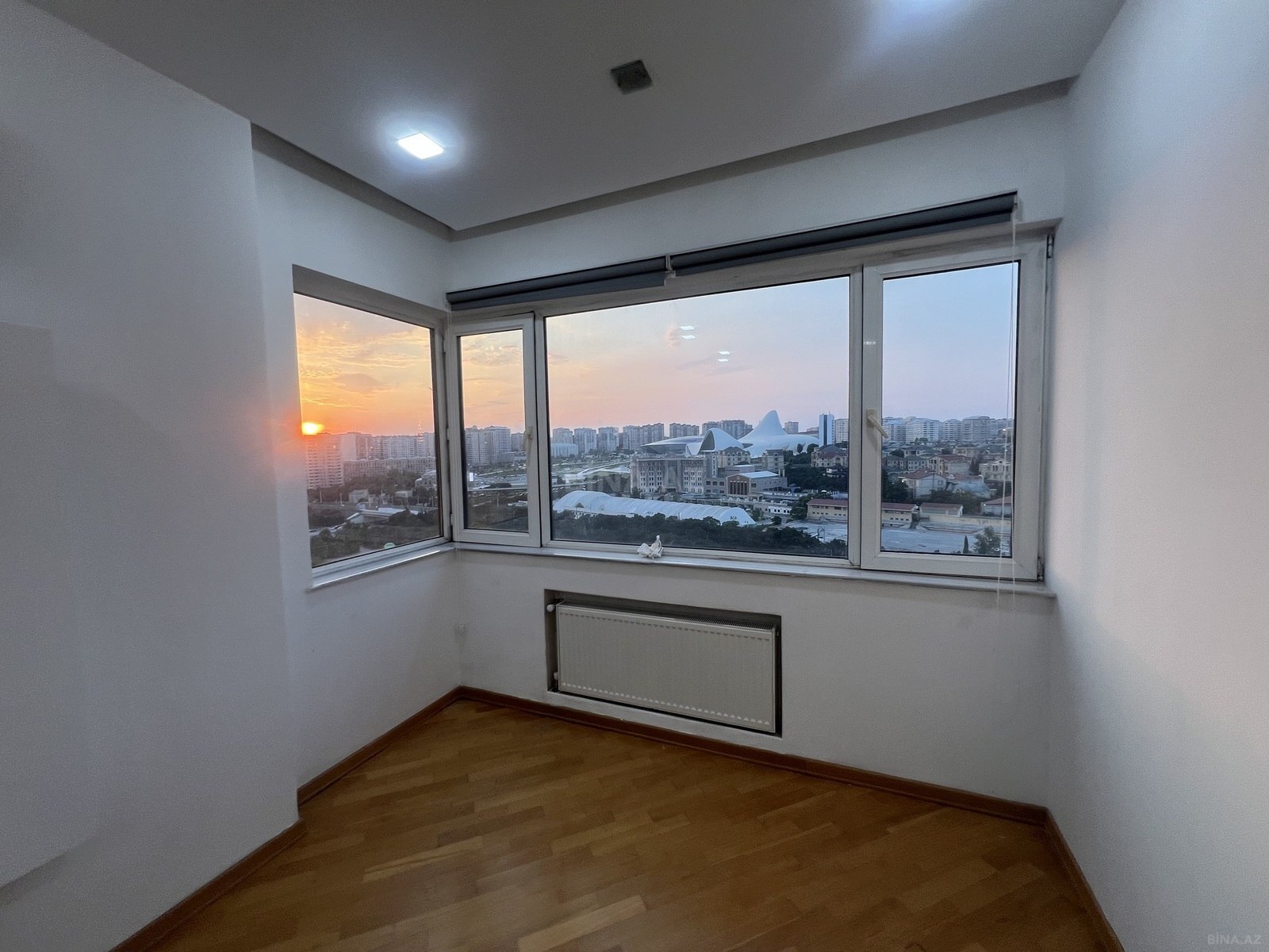 3 otaqlı Yeni tikili, Şah İsmayıl Xətai m., Bakı