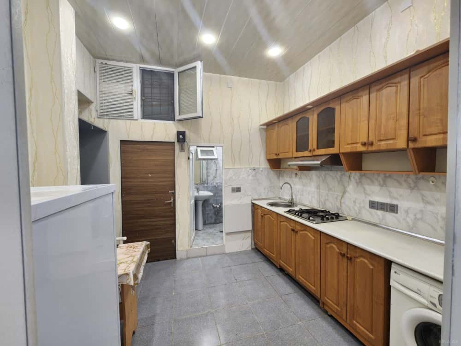 1 otaqlı mənzil kirayə verilir, Nəsimi, Bakı
