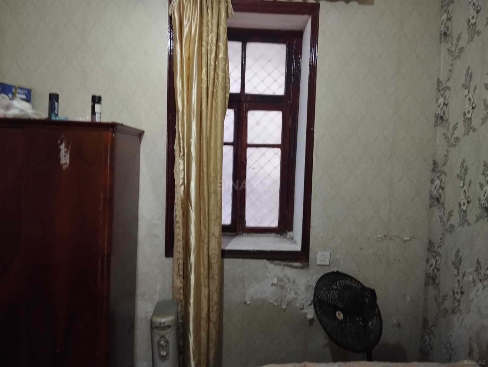 1 otaqlı Köhnə tikili, Nizami m., Bakı