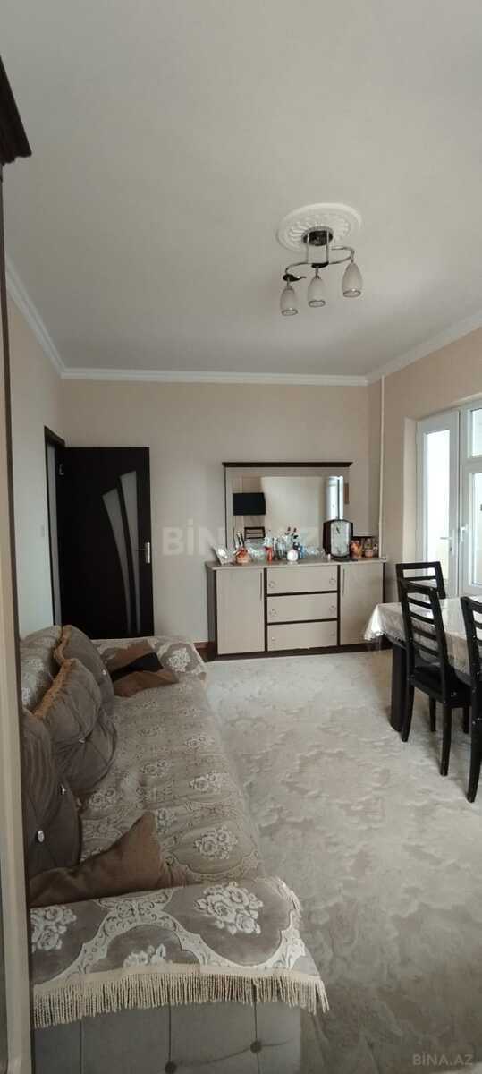 3 otaqlı Köhnə tikili, Neftçilər m., Bakı