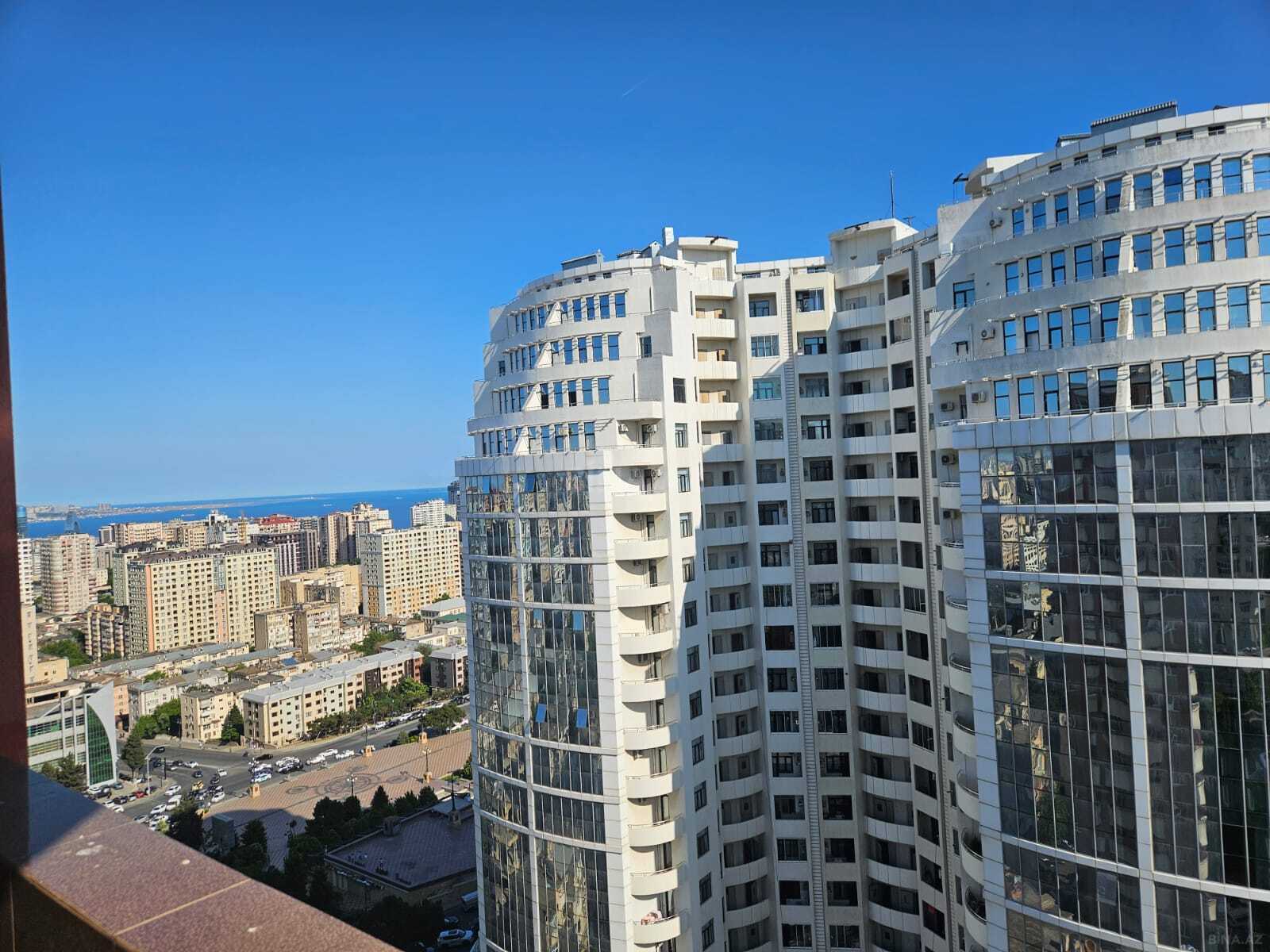 3 otaqlı Yeni tikili, Elmlər Akademiyası m., Bakı