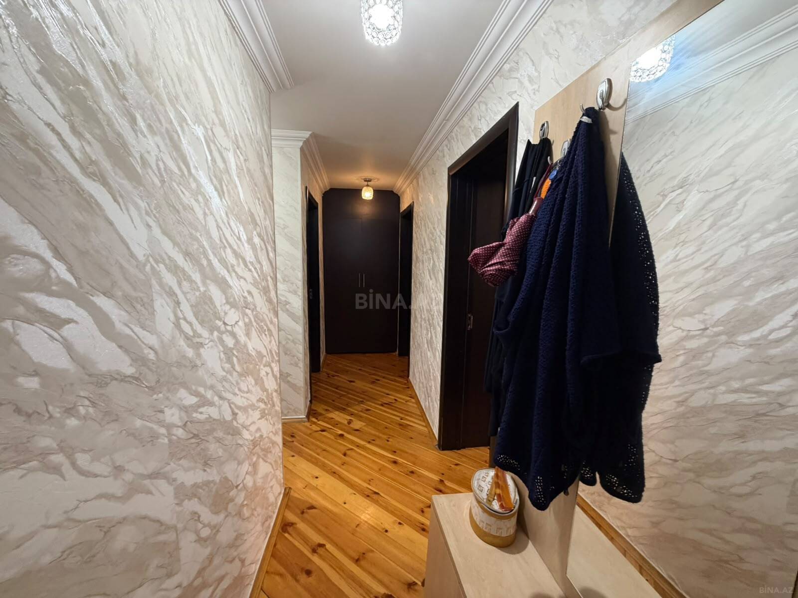 3 otaqlı Köhnə tikili, İnşaatçılar m., Bakı