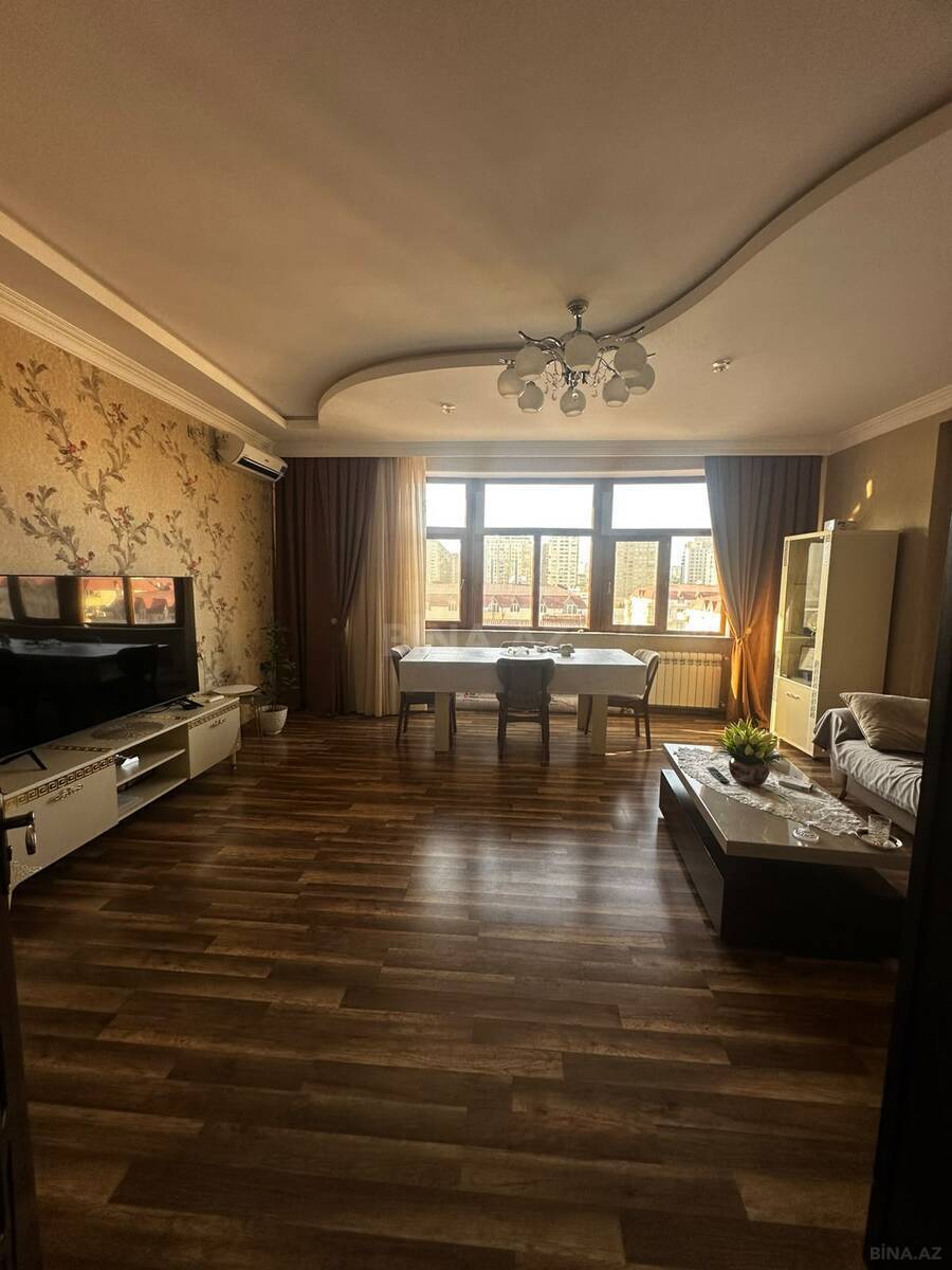 3 otaqlı Yeni tikili, Şah İsmayıl Xətai m., Bakı