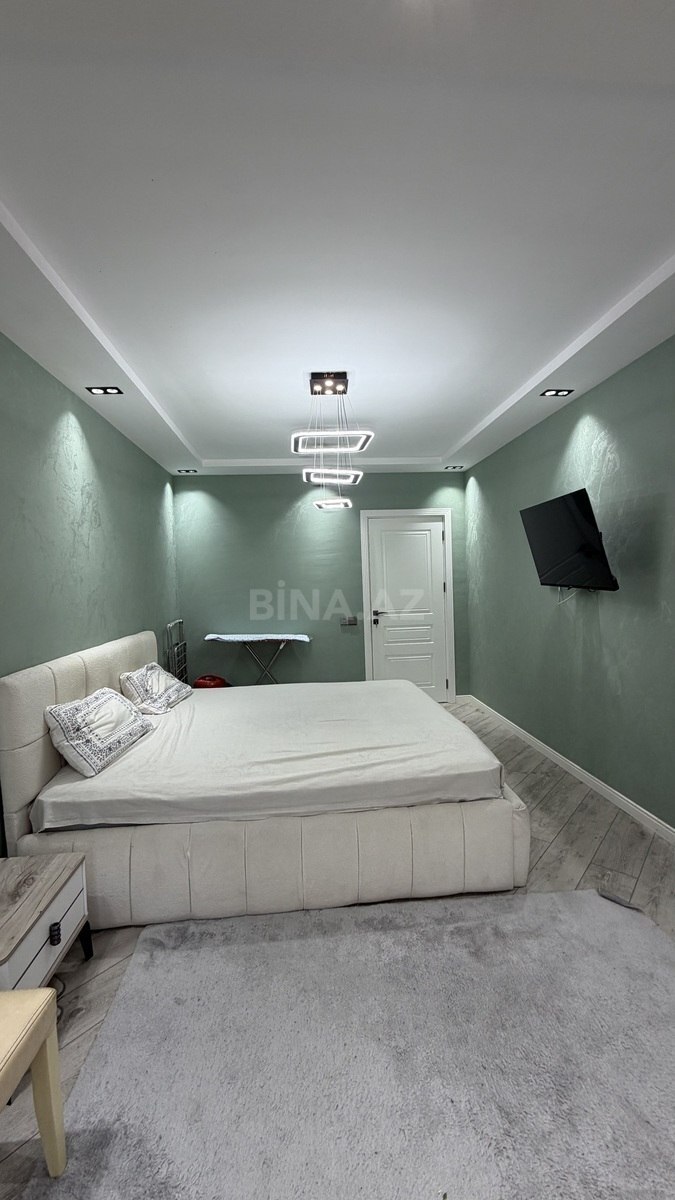 5 otaqlı Köhnə tikili, Bakıxanov q., Bakı