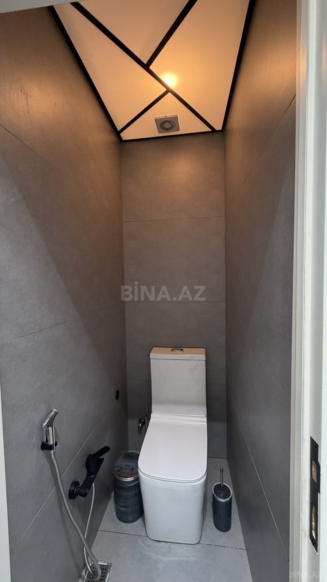 5 otaqlı Köhnə tikili, Bakıxanov q., Bakı