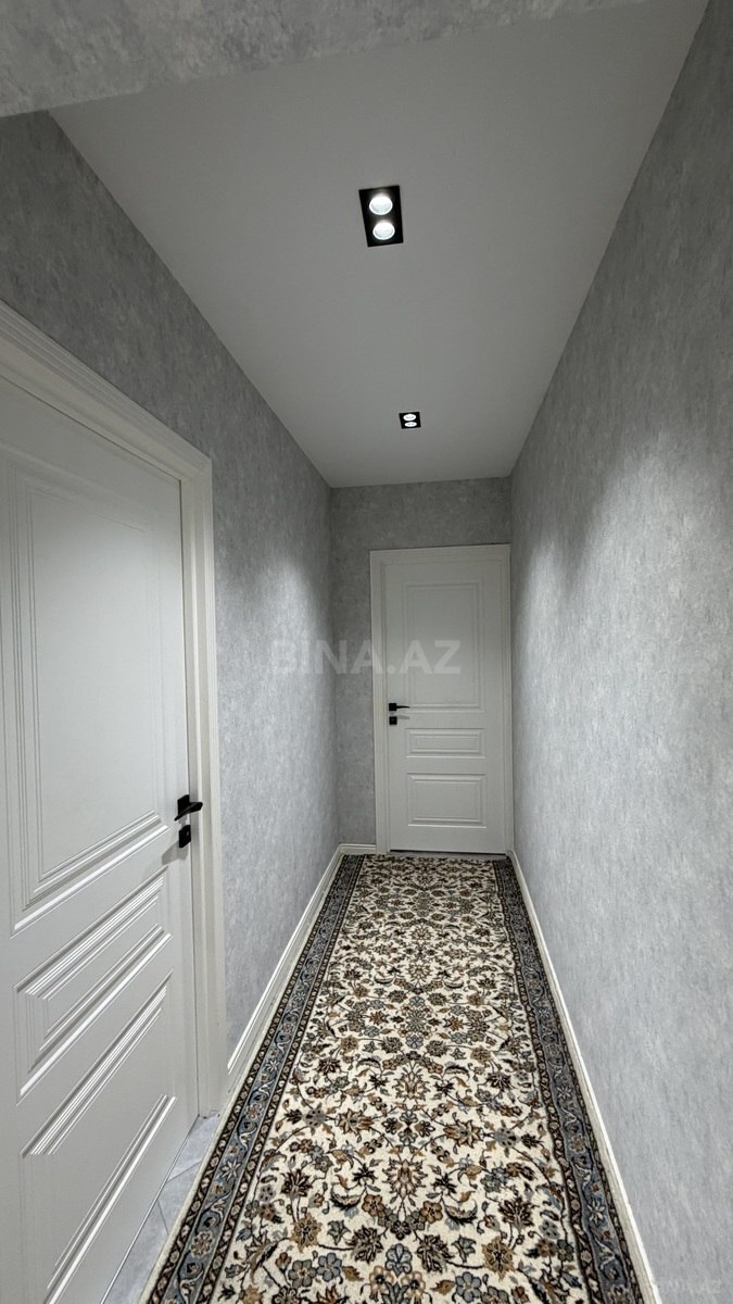 5 otaqlı Köhnə tikili, Bakıxanov q., Bakı