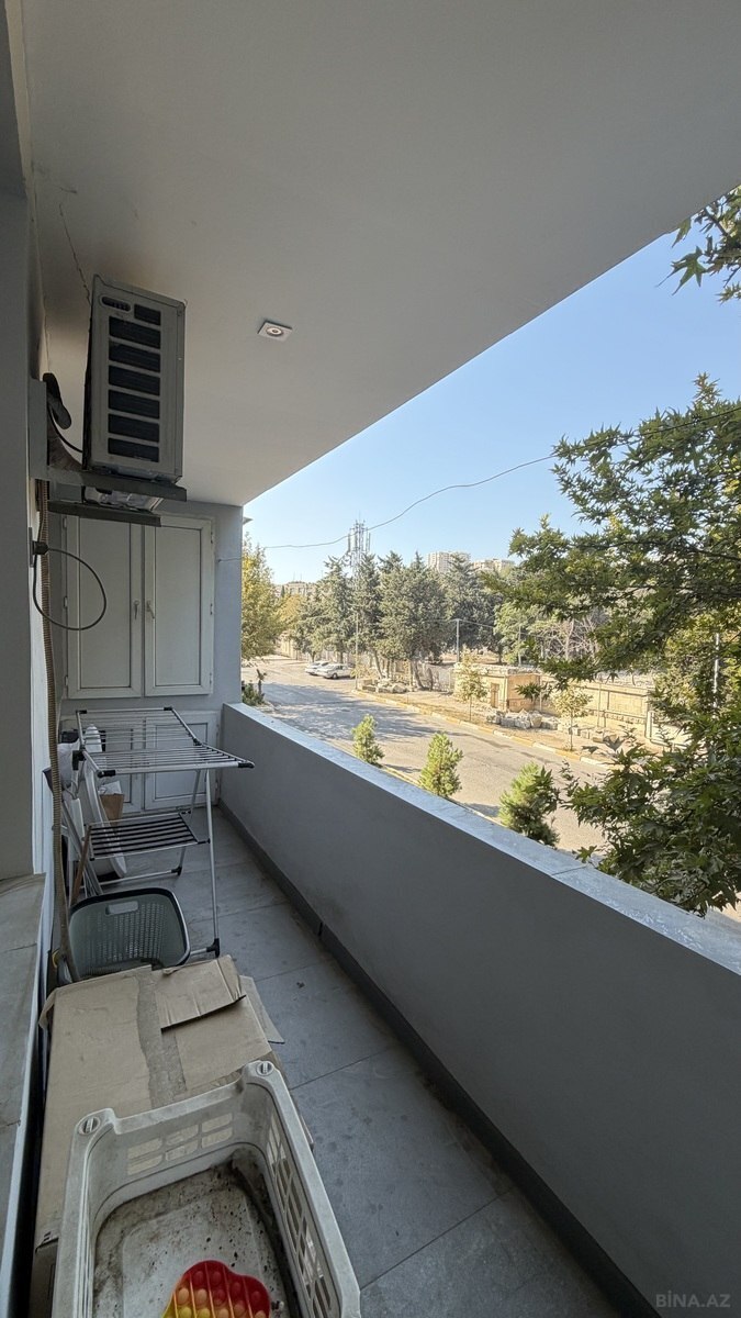 5 otaqlı Köhnə tikili, Bakıxanov q., Bakı