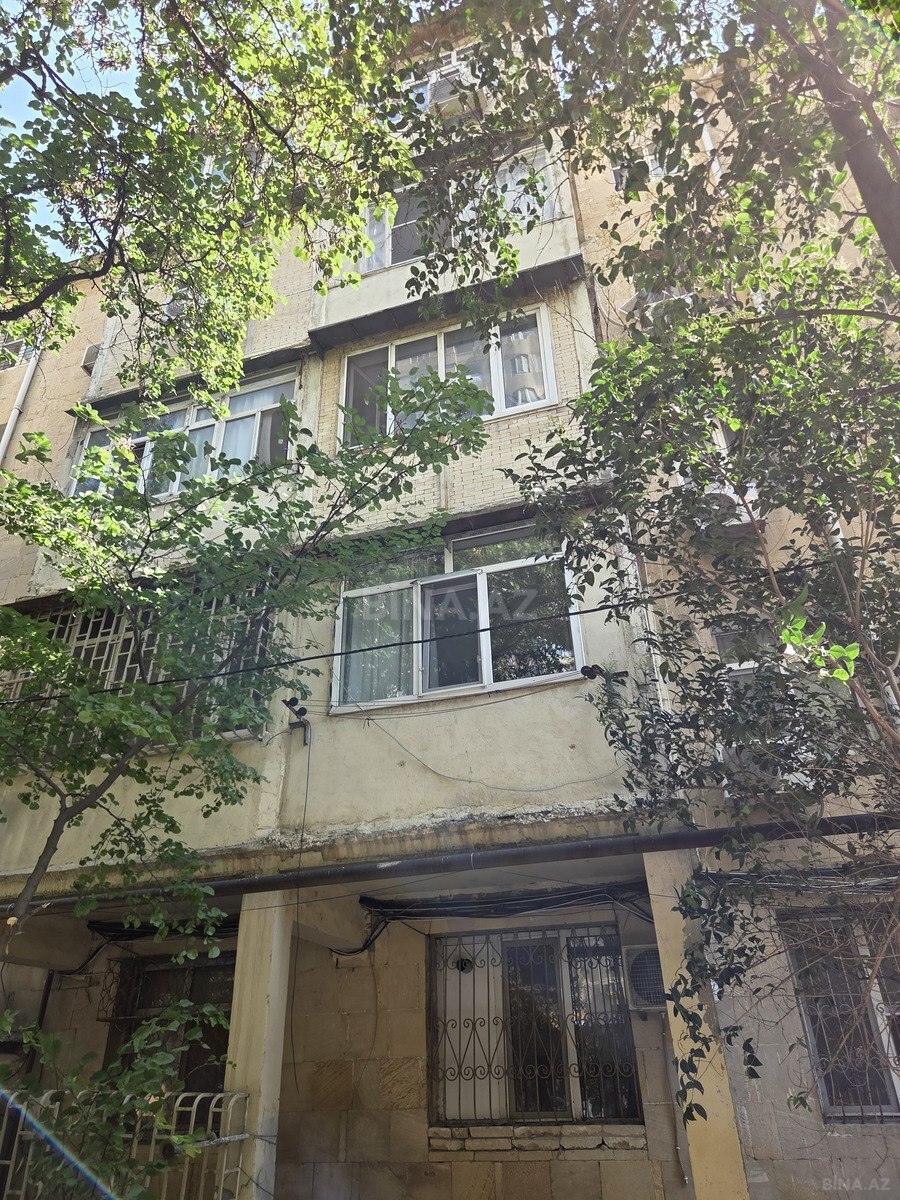4 otaqlı Köhnə tikili, Azadlıq Prospekti m., Bakı