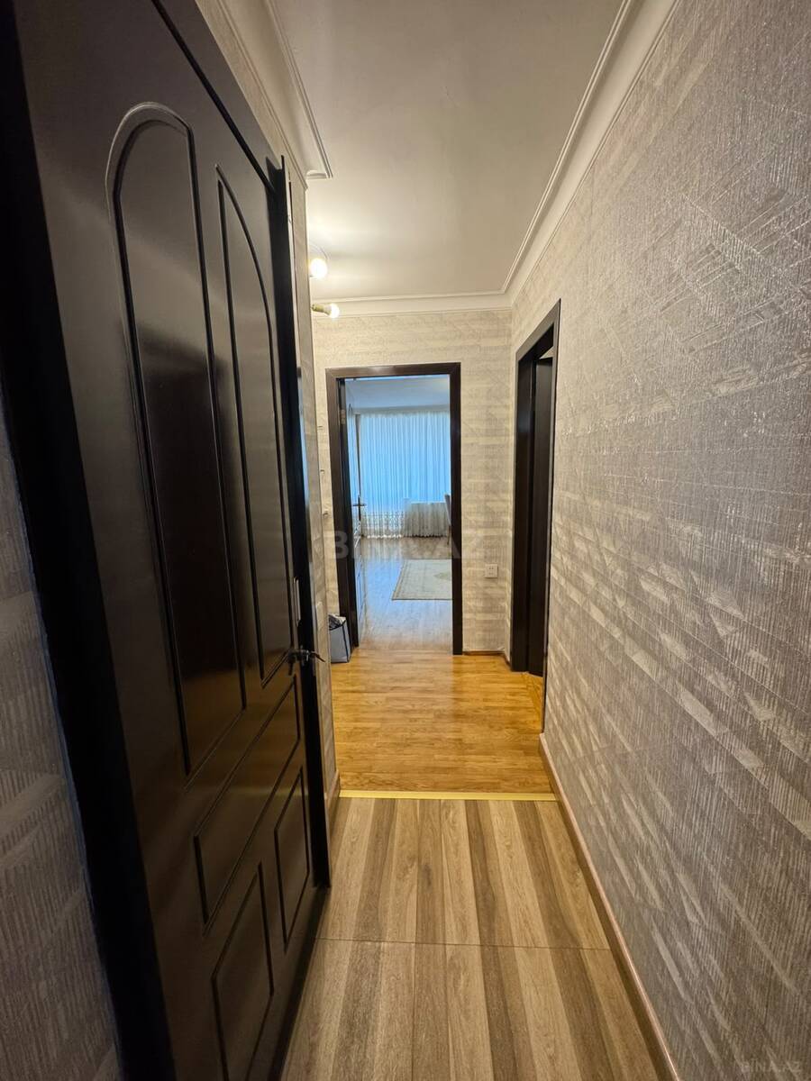 3 otaqlı Köhnə tikili, 28 May m., Bakı
