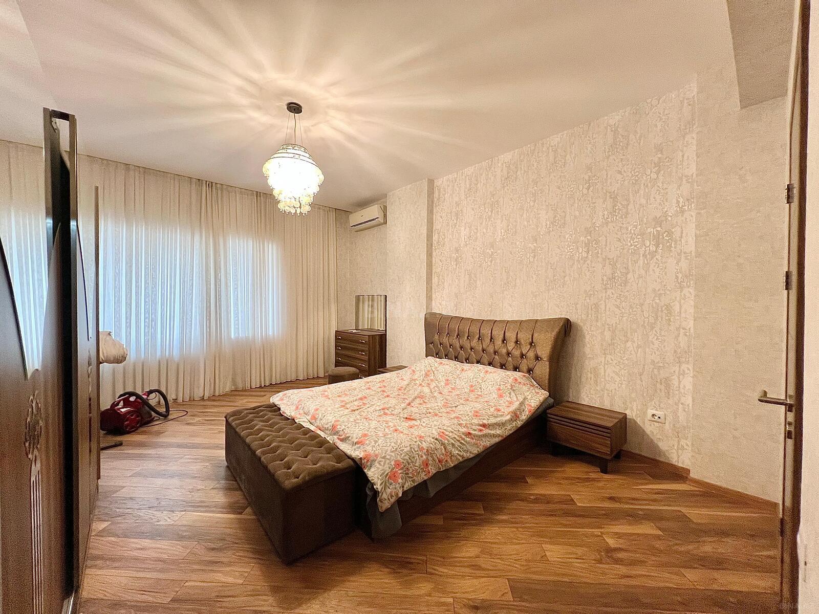 4 otaqlı Yeni tikili, Gənclik m., Bakı