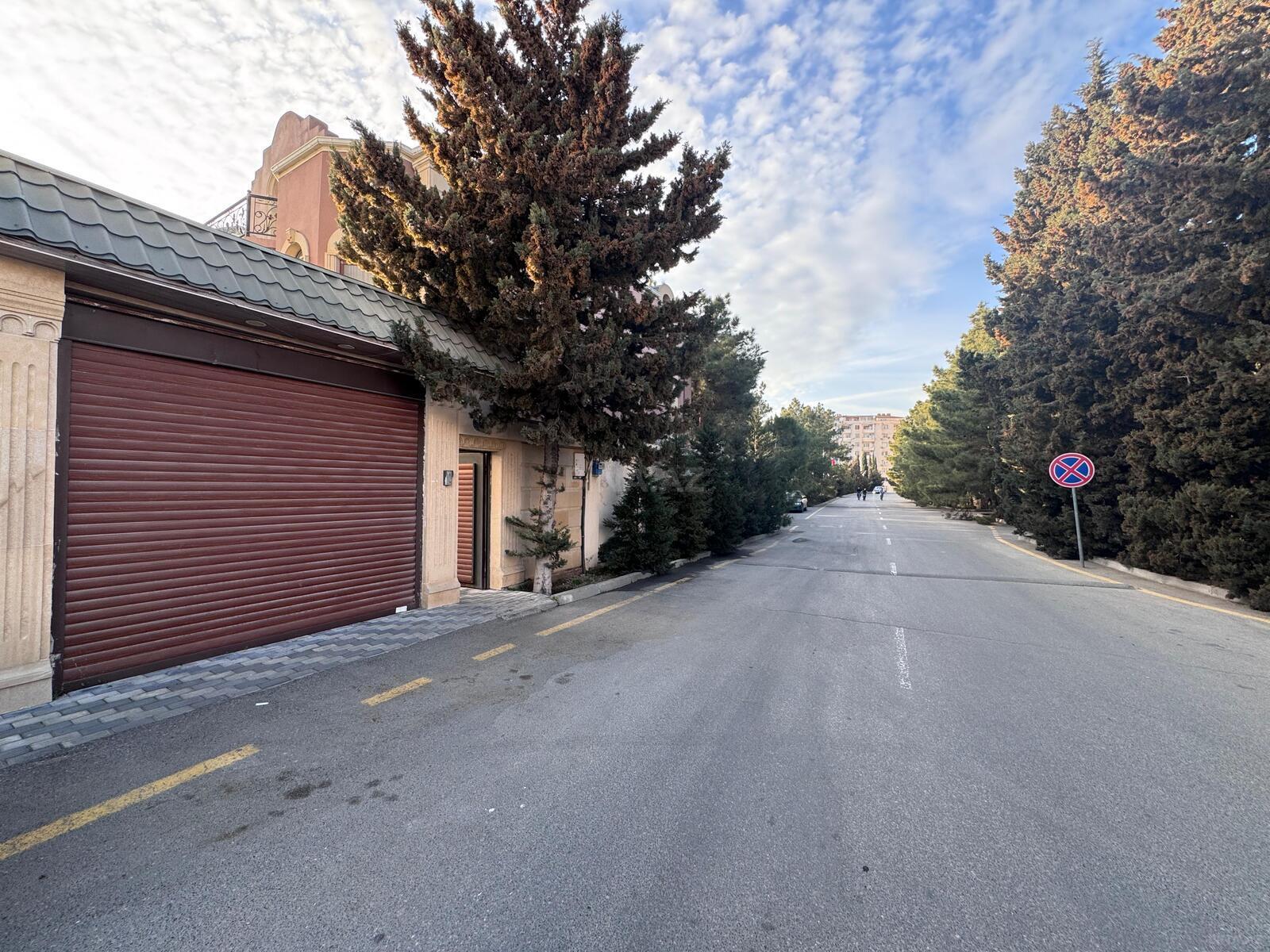 8 otaqlı Həyət evi/Bağ evi, Nizami r., Bakı