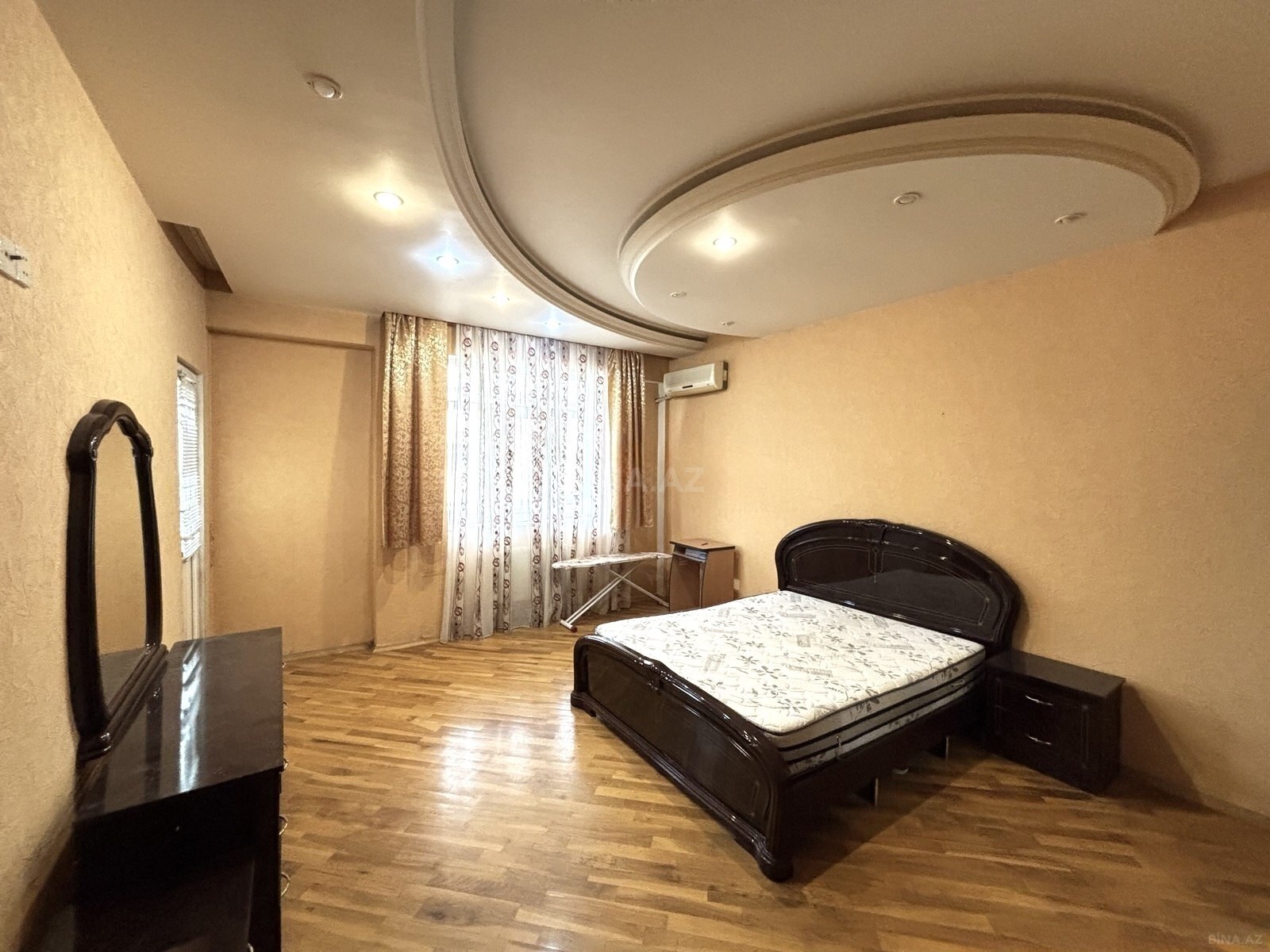 3 otaqlı Yeni tikili, 28 May m., Bakı