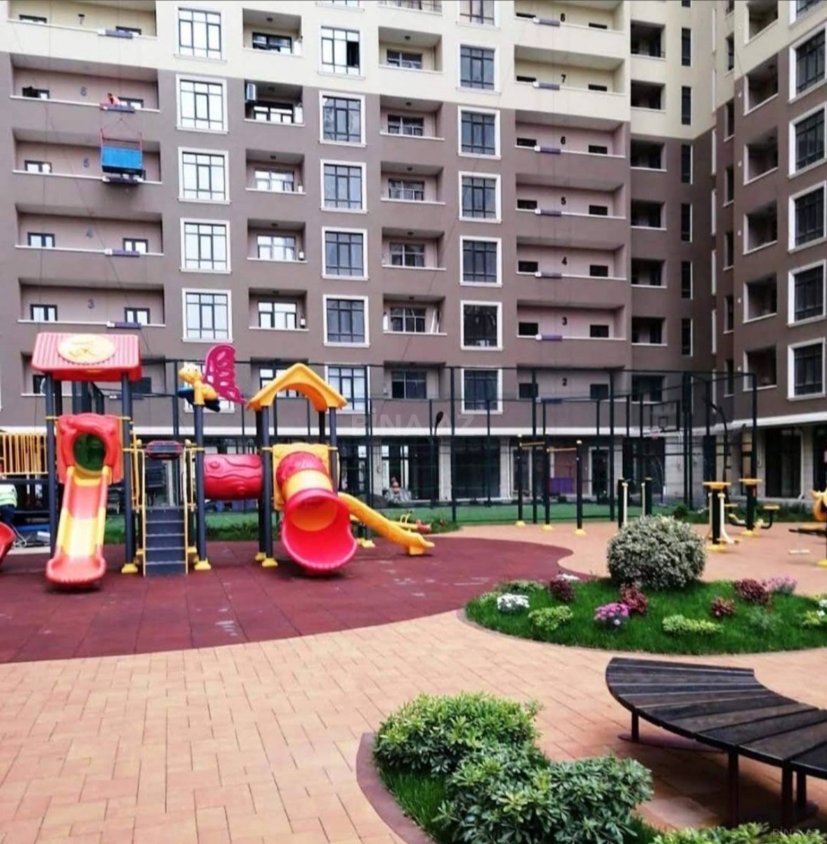 3 otaqlı Yeni tikili, İnşaatçılar m., Bakı