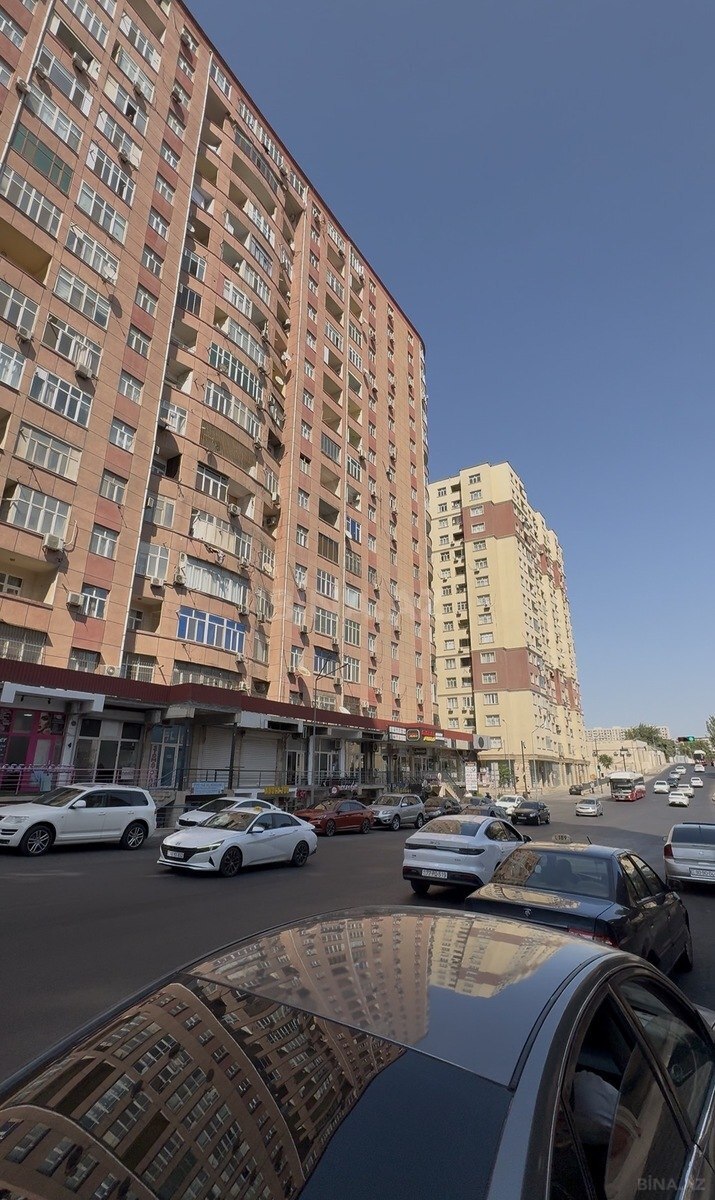 4 otaqlı Köhnə tikili, İnşaatçılar m., Bakı