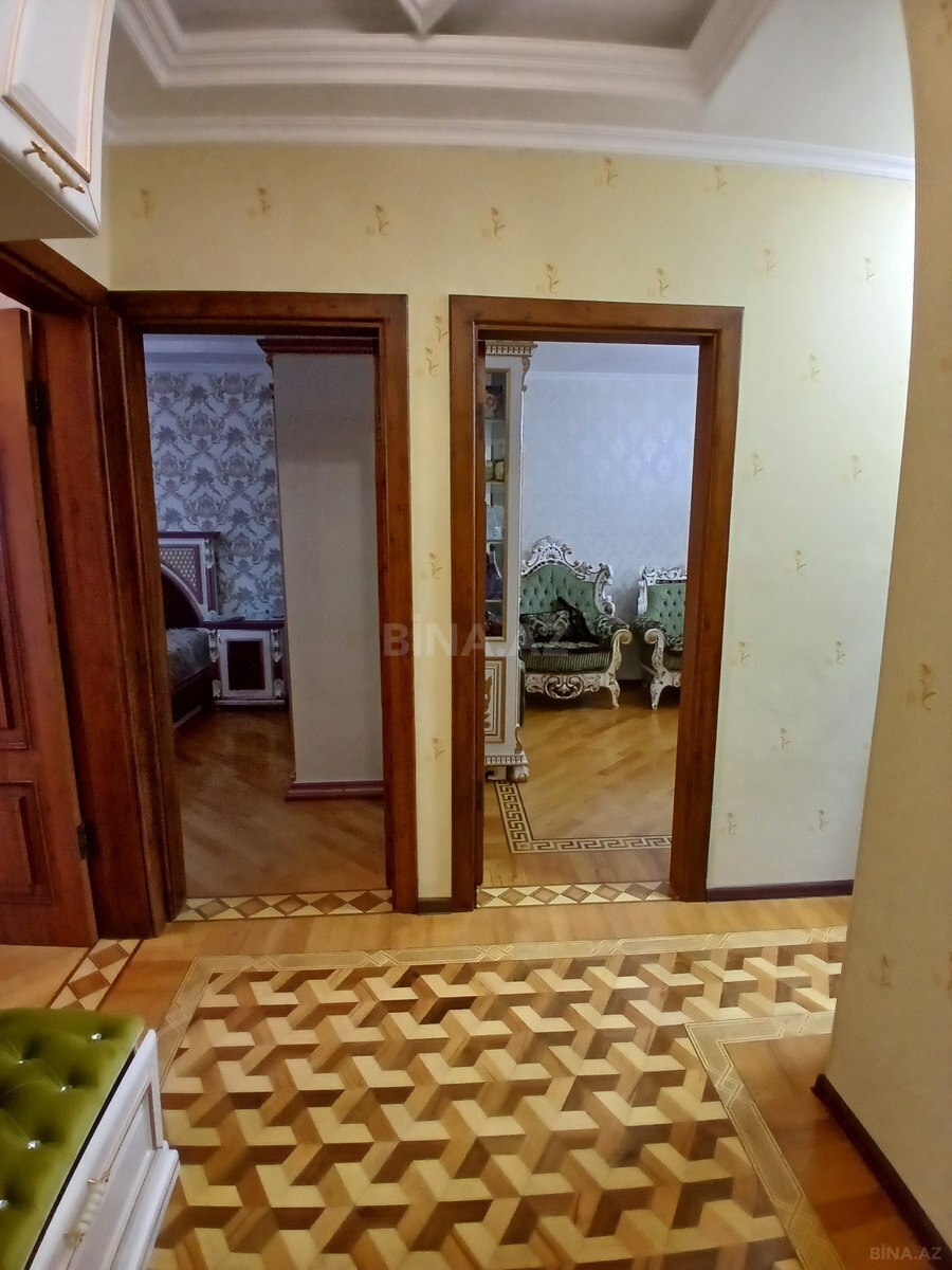 3 otaqlı Köhnə tikili, Qaraçuxur q., Bakı