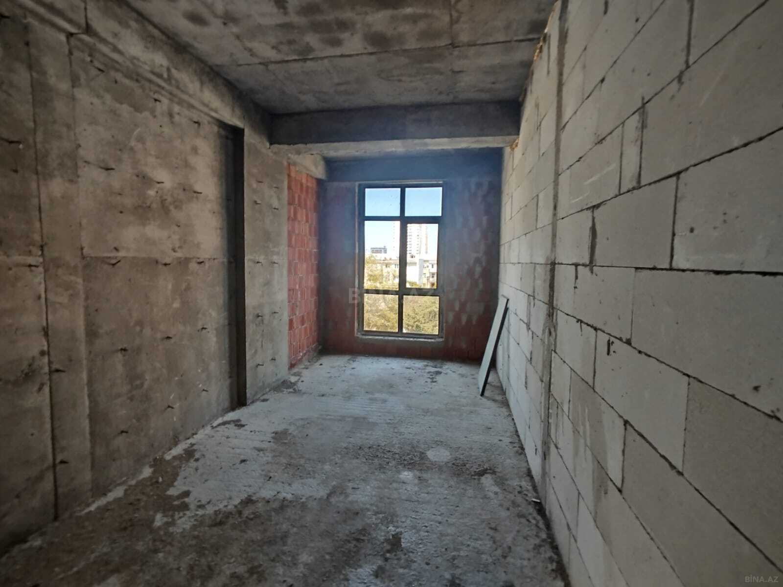 4 otaqlı Yeni tikili, Qara Qarayev m., Bakı