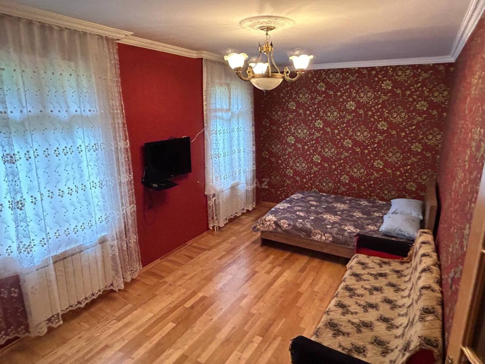 3 otaqlı Həyət evi/Bağ evi, Qax