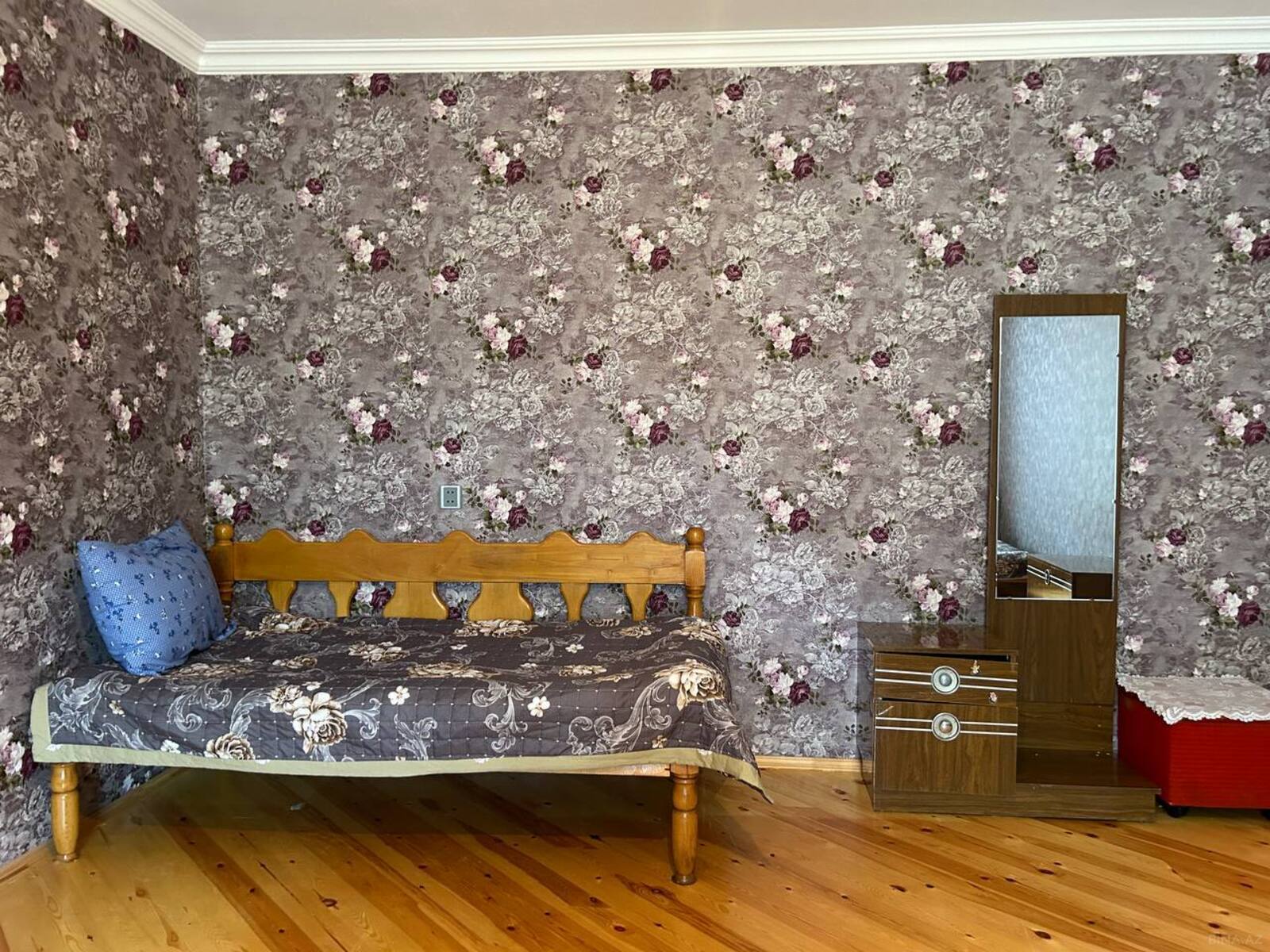 3 otaqlı Həyət evi/Bağ evi, Qax