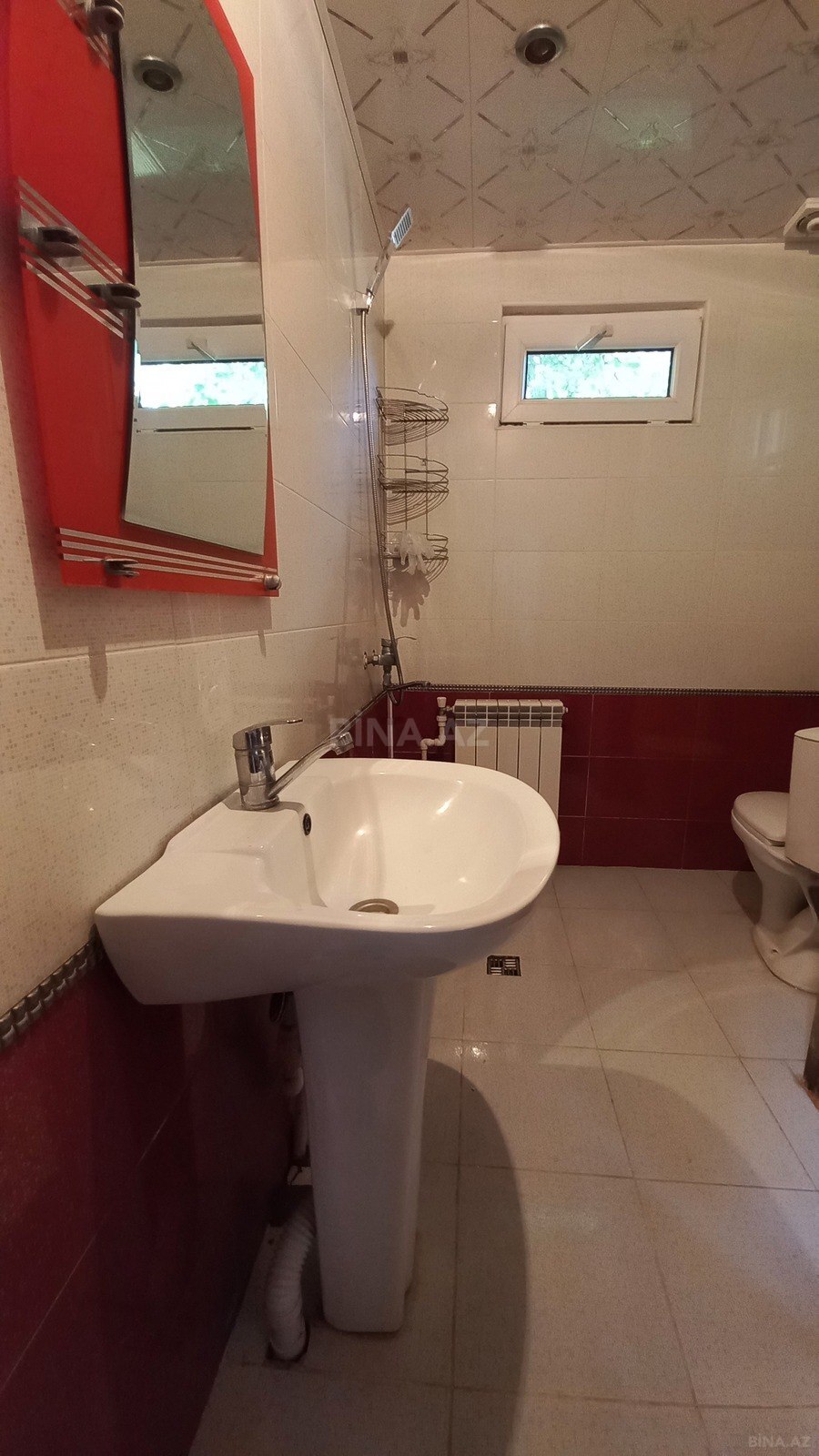 3 otaqlı Həyət evi/Bağ evi, Qax