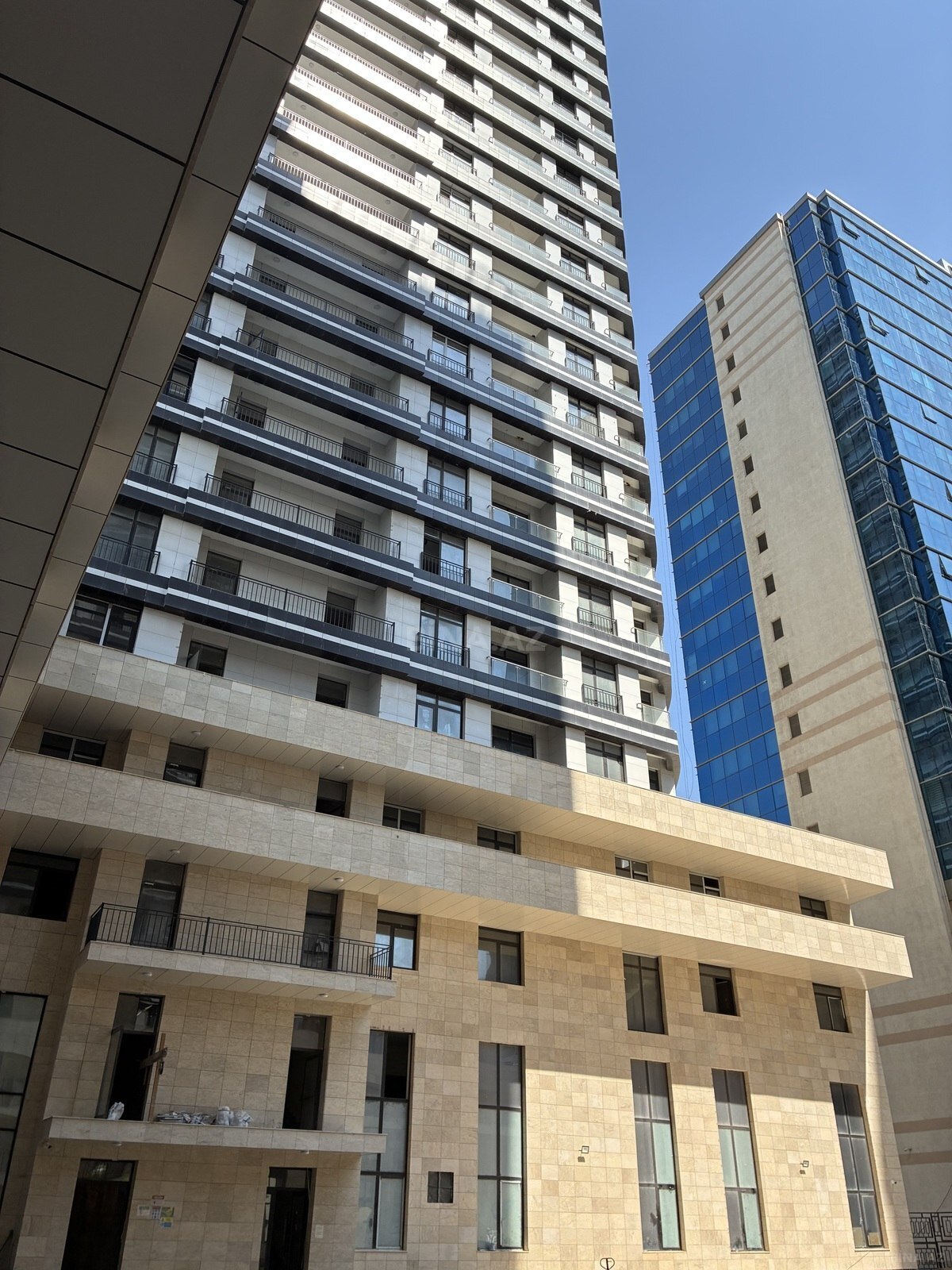 3 otaqlı mənzil satılır, Bakı