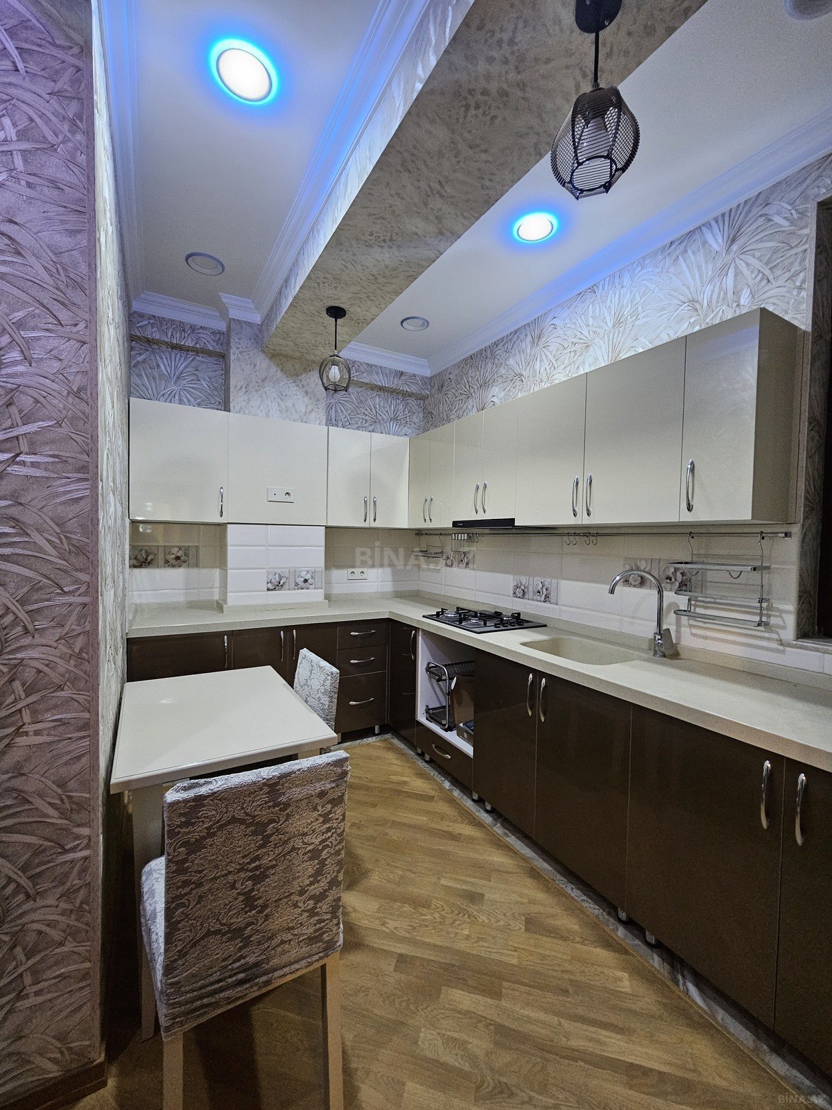 2 otaqlı Yeni tikili, Neftçilər m., Bakı
