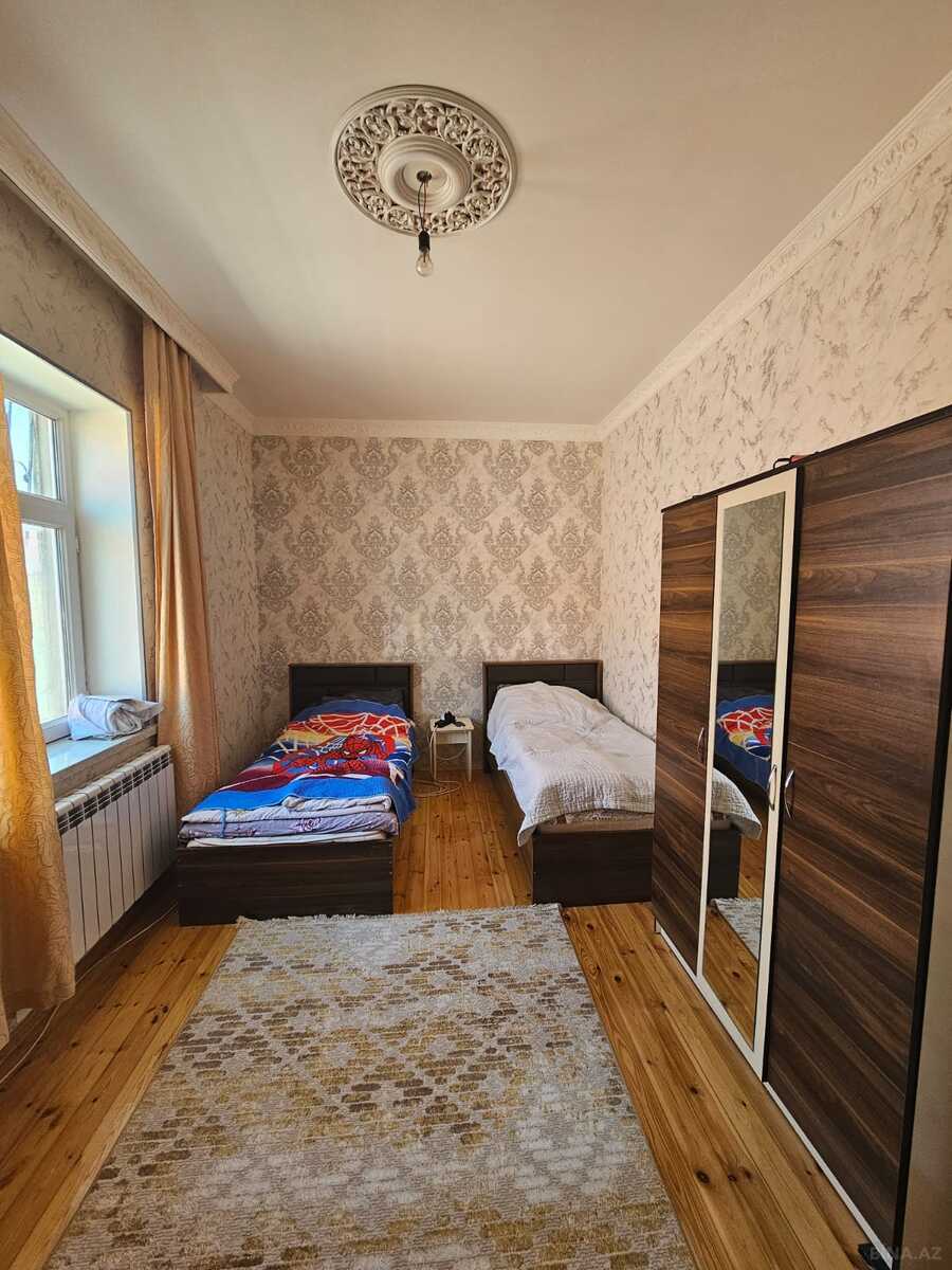 3 otaqlı Həyət evi/Bağ evi, M.Ə.Rəsulzadə q., Bakı